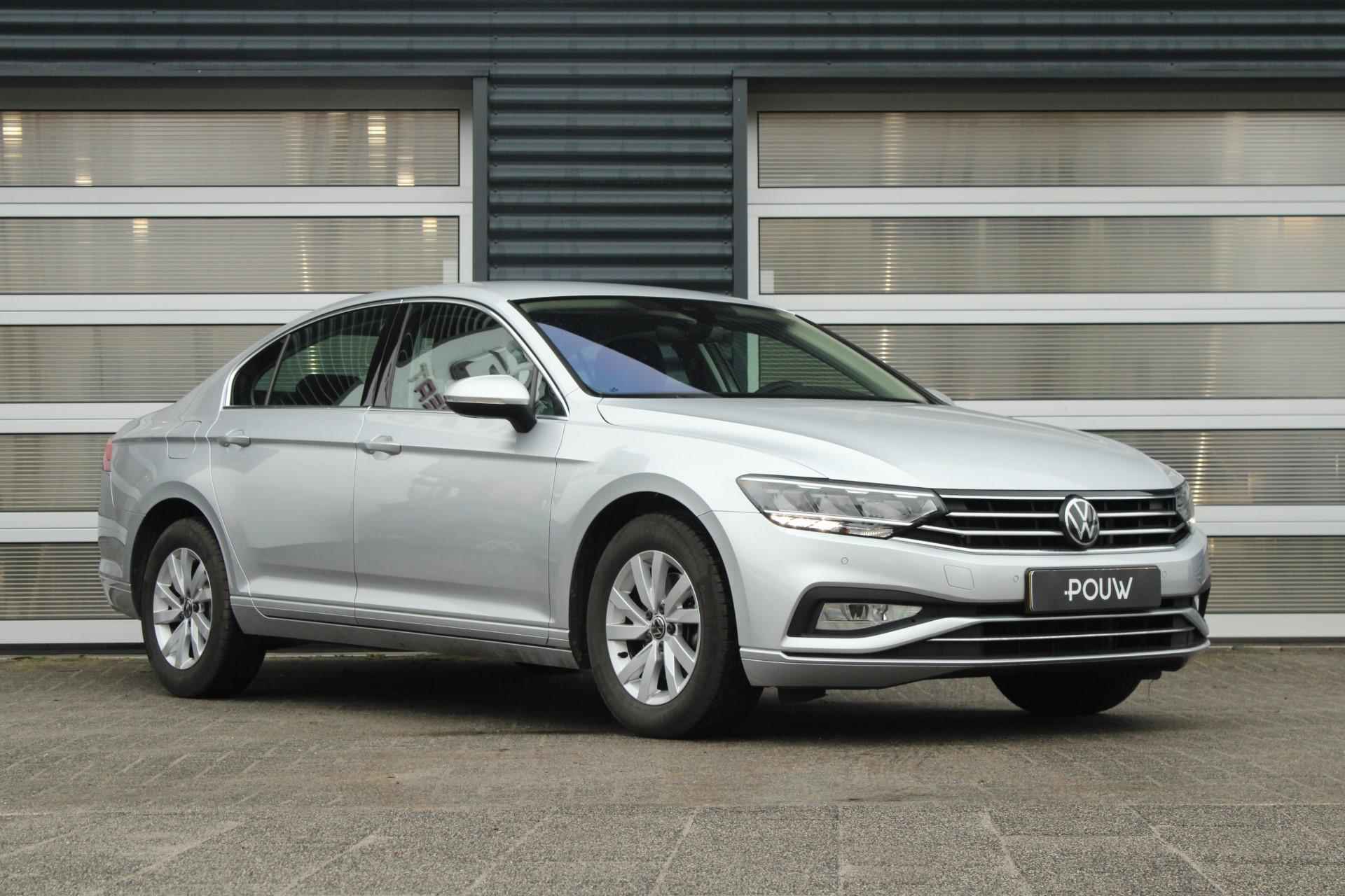 Volkswagen Passat 1.5 TSI 150pk DSG Business | Trekhaak Afneembaar | Digital Cockpit Pro | Navigatie | Apple Carplay/Android Auto - 10/52