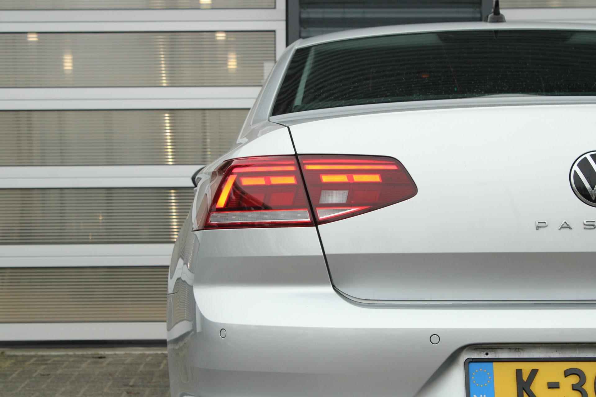 Volkswagen Passat 1.5 TSI 150pk DSG Business | Trekhaak Afneembaar | Digital Cockpit Pro | Navigatie | Apple Carplay/Android Auto - 13/52