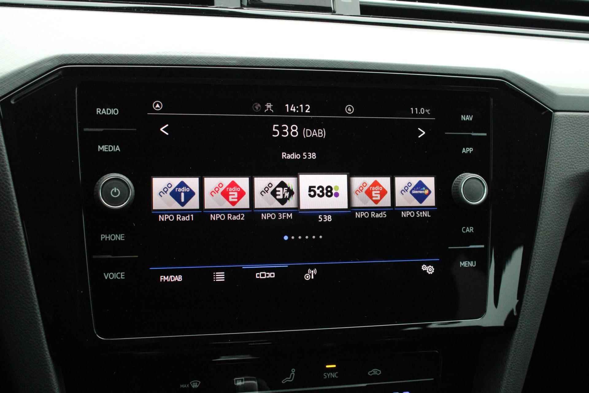 Volkswagen Passat 1.5 TSI 150pk DSG Business | Trekhaak Afneembaar | Digital Cockpit Pro | Navigatie | Apple Carplay/Android Auto - 46/52