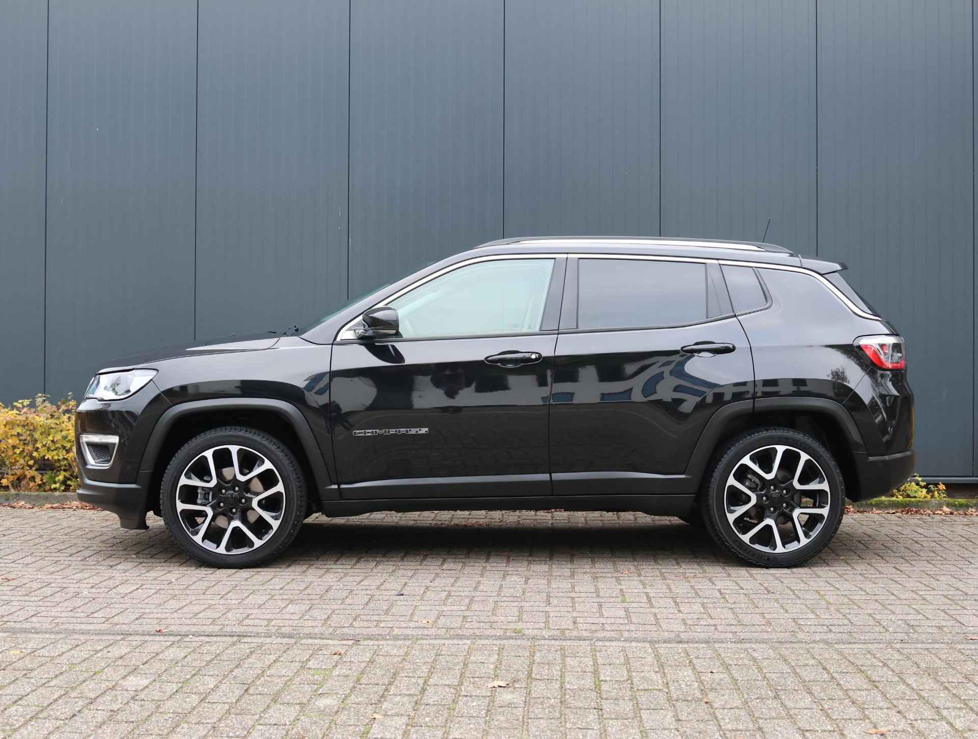 Jeep Compass 150pk Turbo Limited (1ste eig./Electr.klep/Camera/T.haak/19"LMV/NAV./Keyless) - 3/41