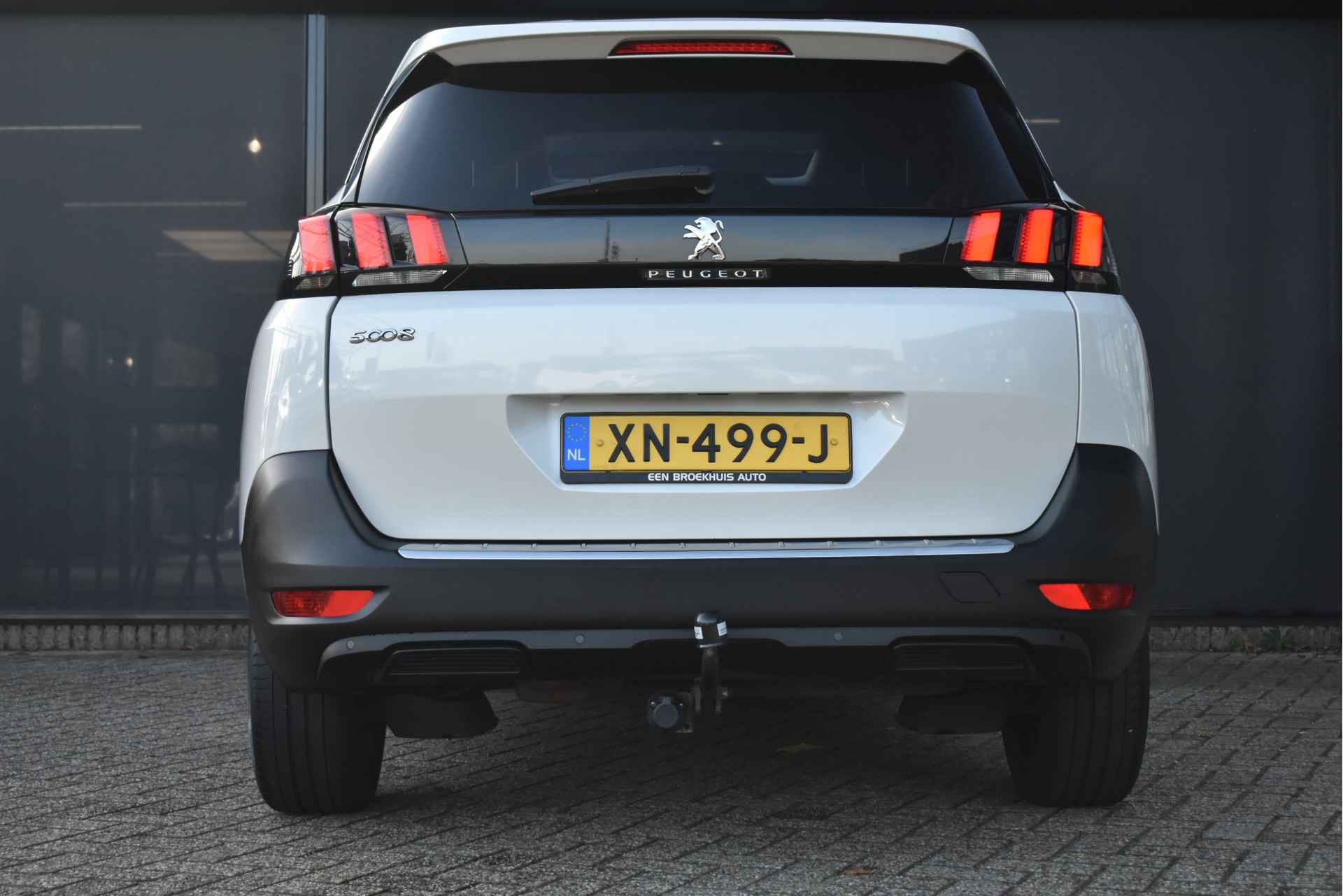 Peugeot 5008 1.2 PureTech Allure 7p. 130pk | Schuif-/Kanteldak | Trekhaak | Navigatie | Climate Control | 18"LMV | Parkeersensoren | Goed Ond - 6/51