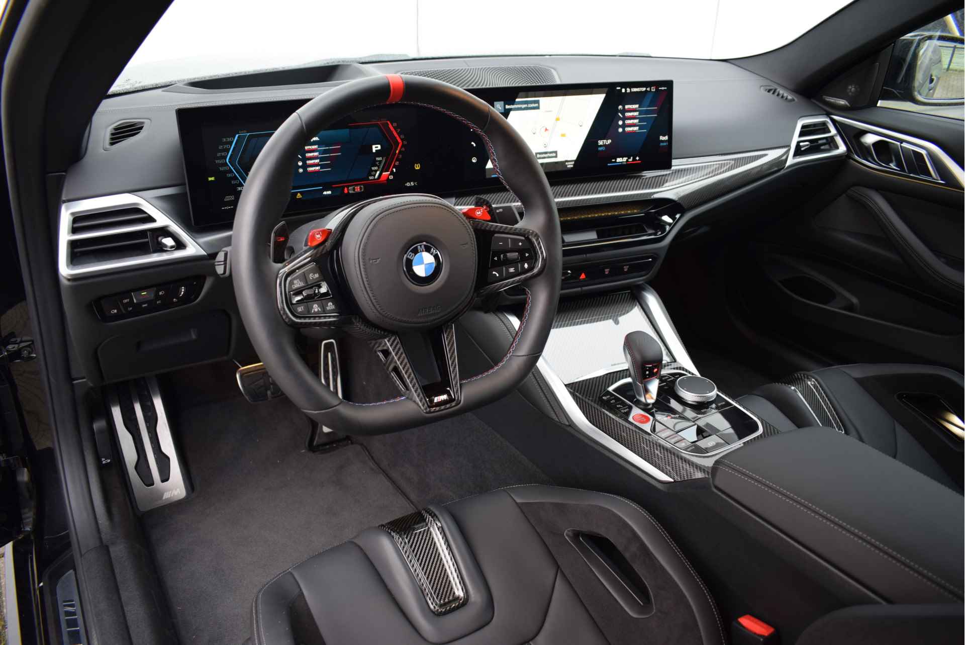 BMW 4 Serie Coupé M4 xDrive Competition High Executive Automaat / M Drive Professional / M Carbon-keramisch remmen / Adaptieve LED / Adaptief M Onderstel / Parking Assistant Plus - 18/37