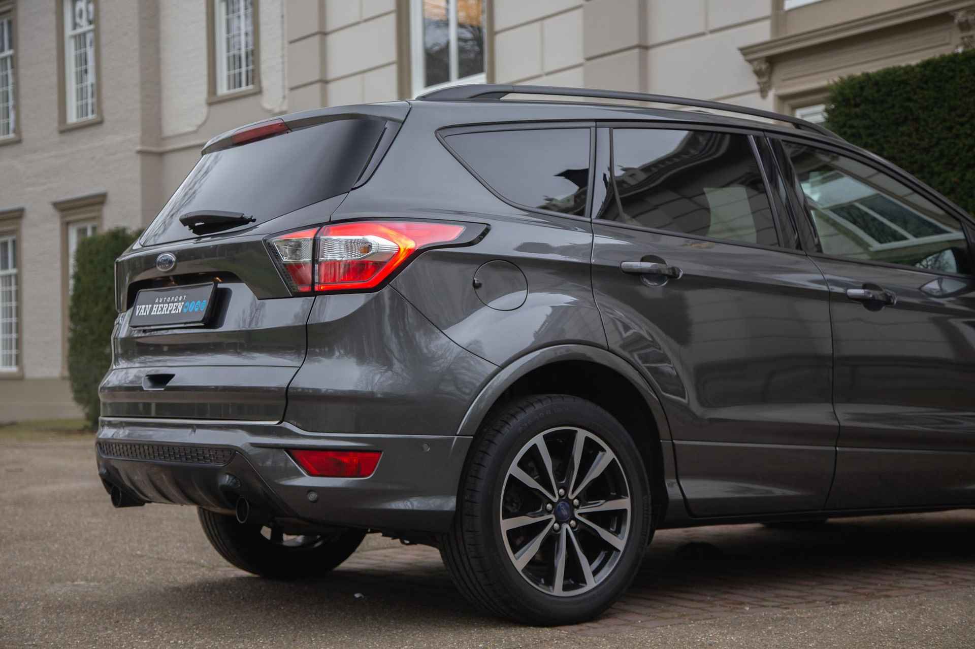 Ford Kuga 1.5 EcoBoost ST Line Trekhaak | Pano | Camera | Sony Sound - 11/53