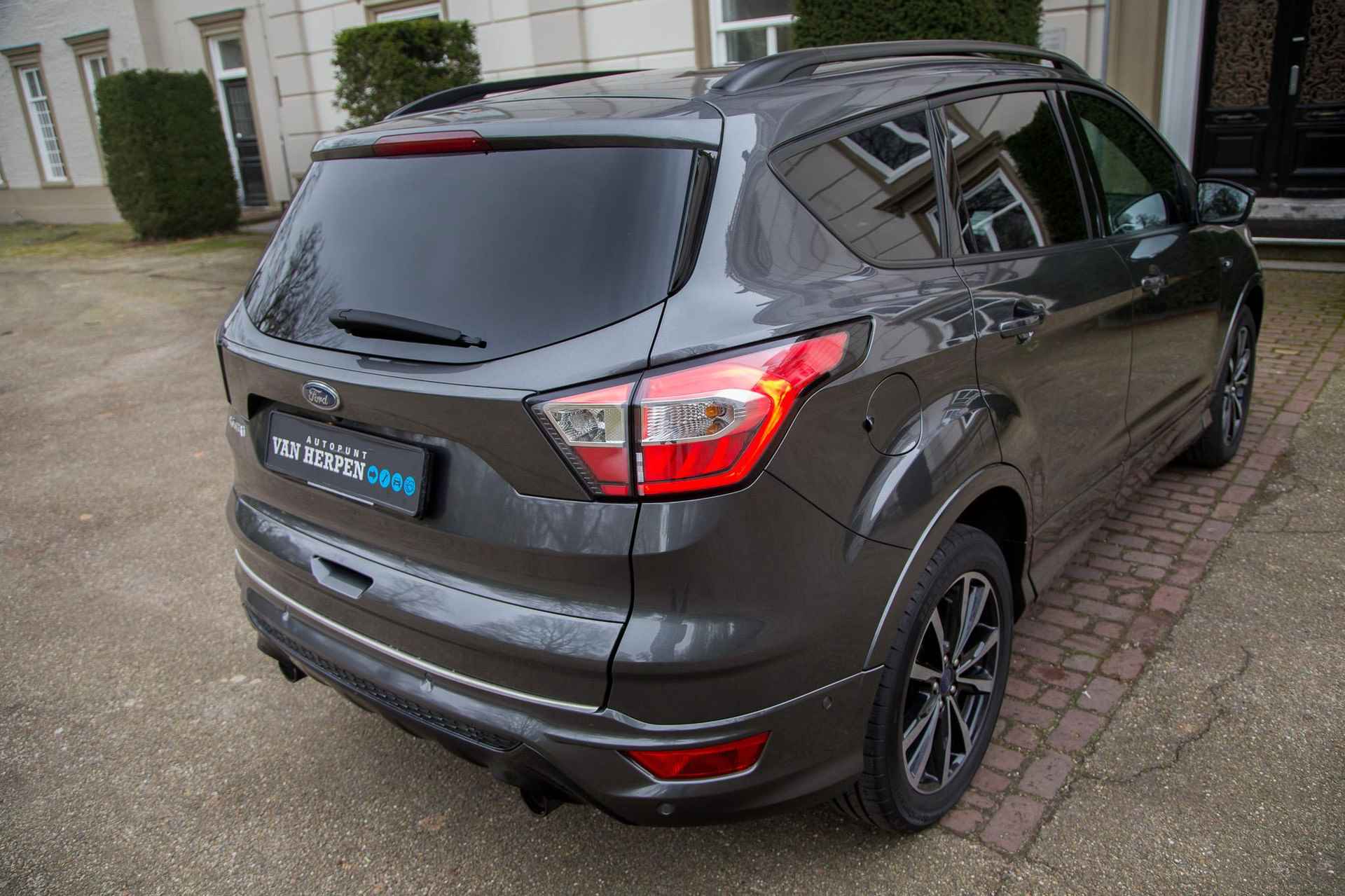 Ford Kuga 1.5 EcoBoost ST Line Trekhaak | Pano | Camera | Sony Sound - 12/53