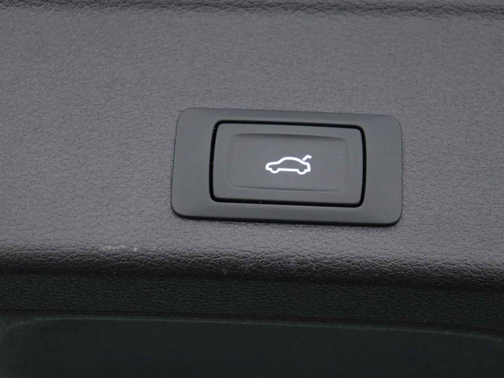 Audi A4 Avant 35 TFSI S edition 150 PK | Automaat | S-line exterieur | S-line interieur | Navigatie | LED | Apple Carplay | Virtual cockpit | Stoelverwarming | Parkeersensoren | Cruise control | Lichtmetalen velgen | Climate control | - 17/30