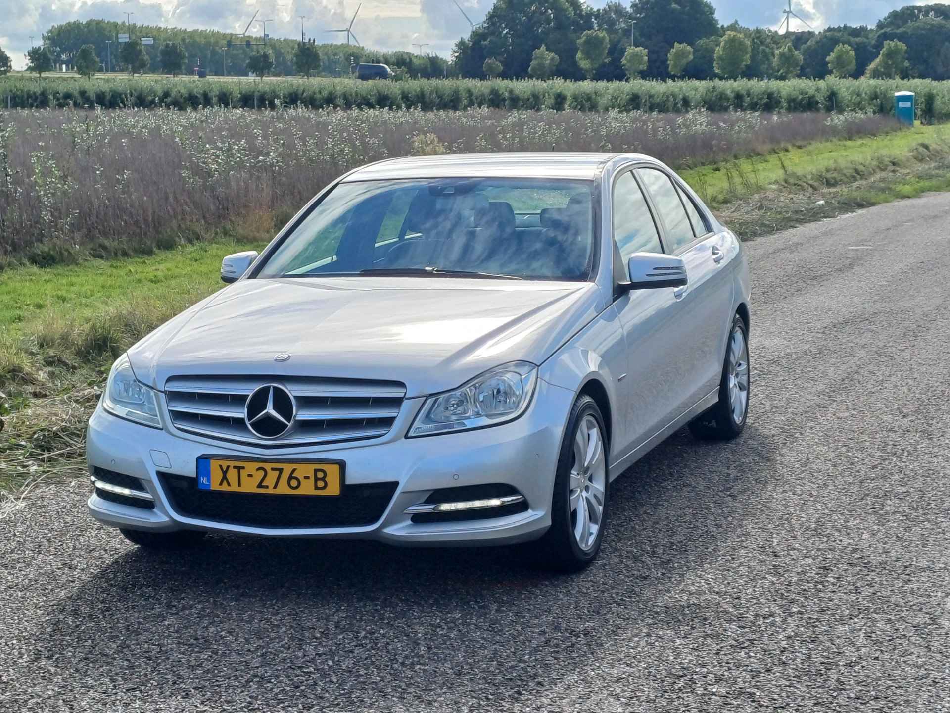 Mercedes-Benz C-Klasse 180 Business Class | Nette auto ! | Goed onderhoud ! | Navi | Trekhaak | Parkeerhulp - 4/38