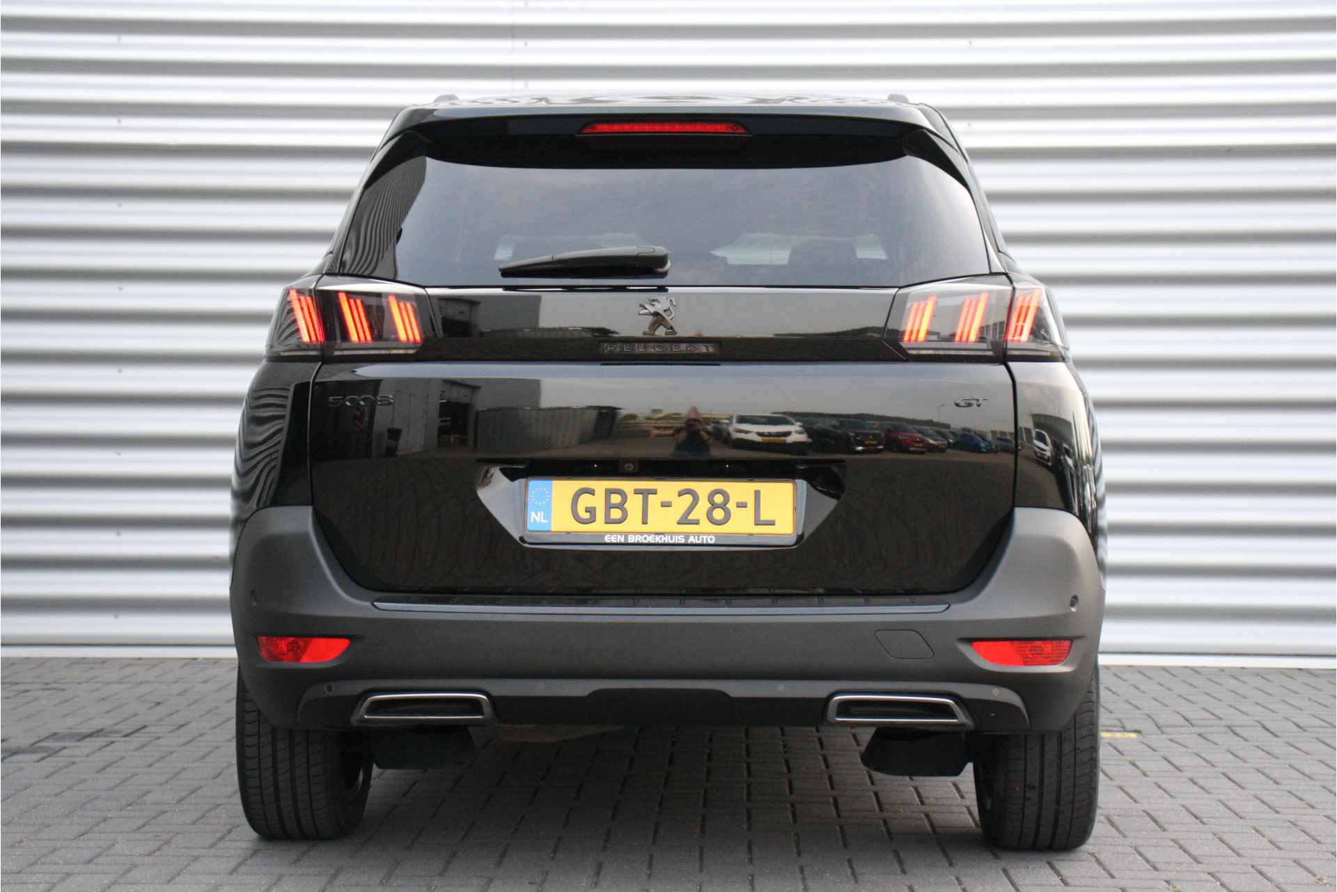 Peugeot 5008 1.6 PURETECH 180PK 7-ZITS GT PACK AUTOMAAT / NAVI / CLIMA / PDC / 19" LMV / CAMERA / KEYLESS / FULL-LED / PANO. DAK / BLACK PACK - 8/43