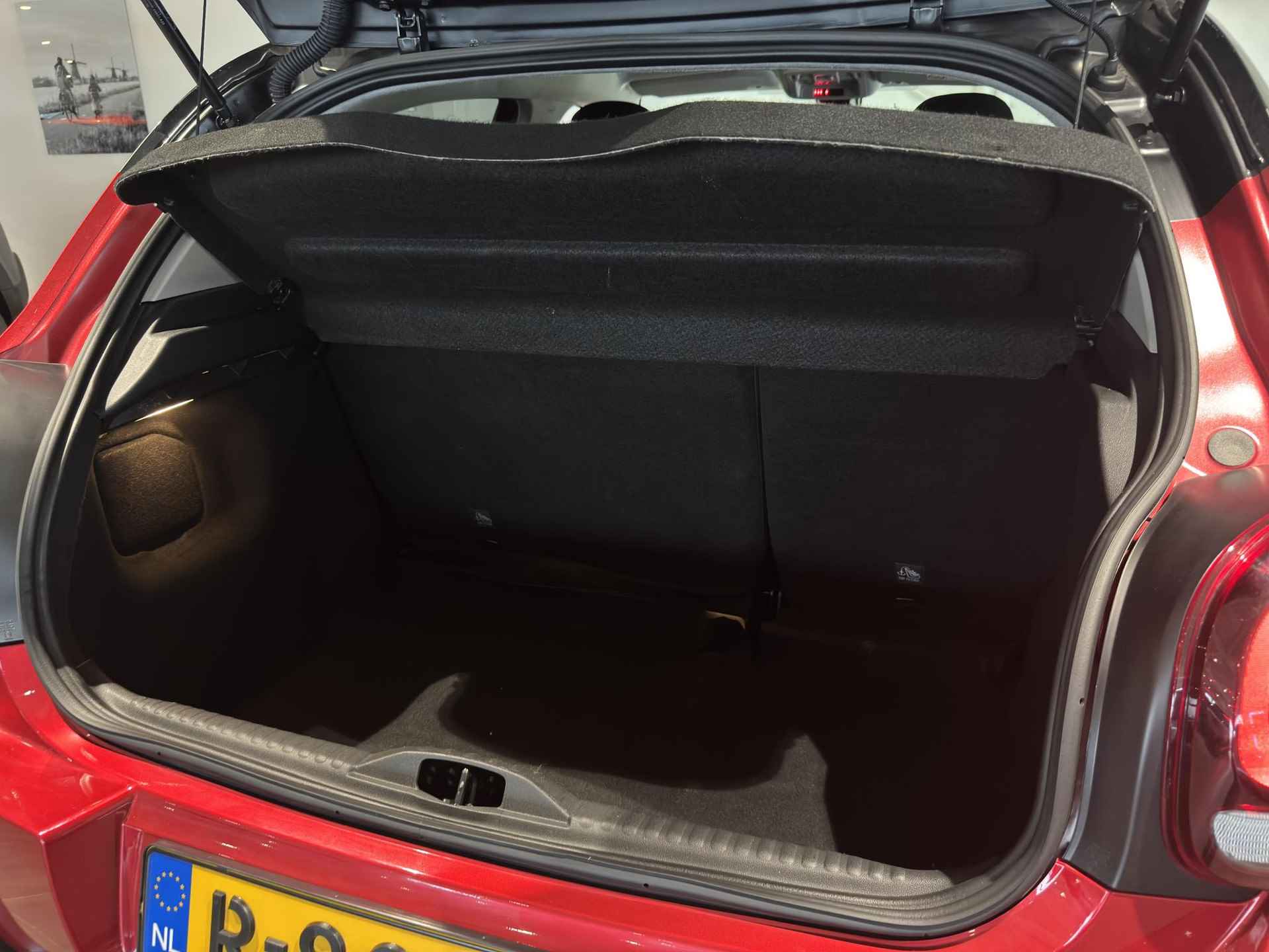 Citroen C3 Shine - ZUINIG - 1e EIGENAAR - NAVIGATIE - 7/30