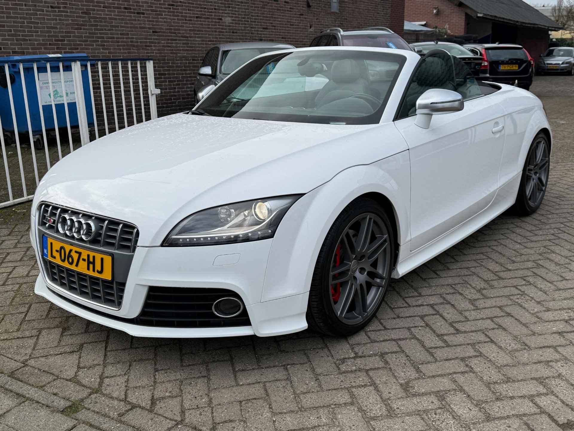 Audi TT Roadster 2.0 T TTS - 2/24