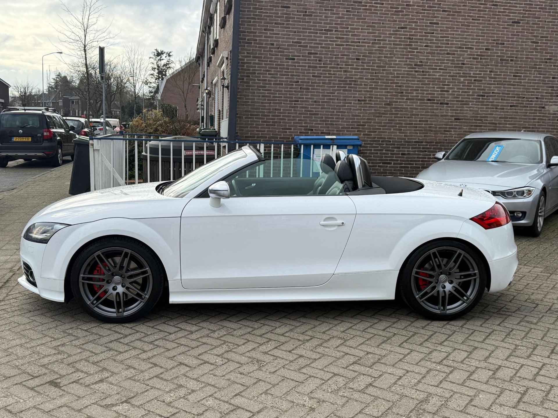 Audi TT Roadster 2.0 T TTS - 3/24