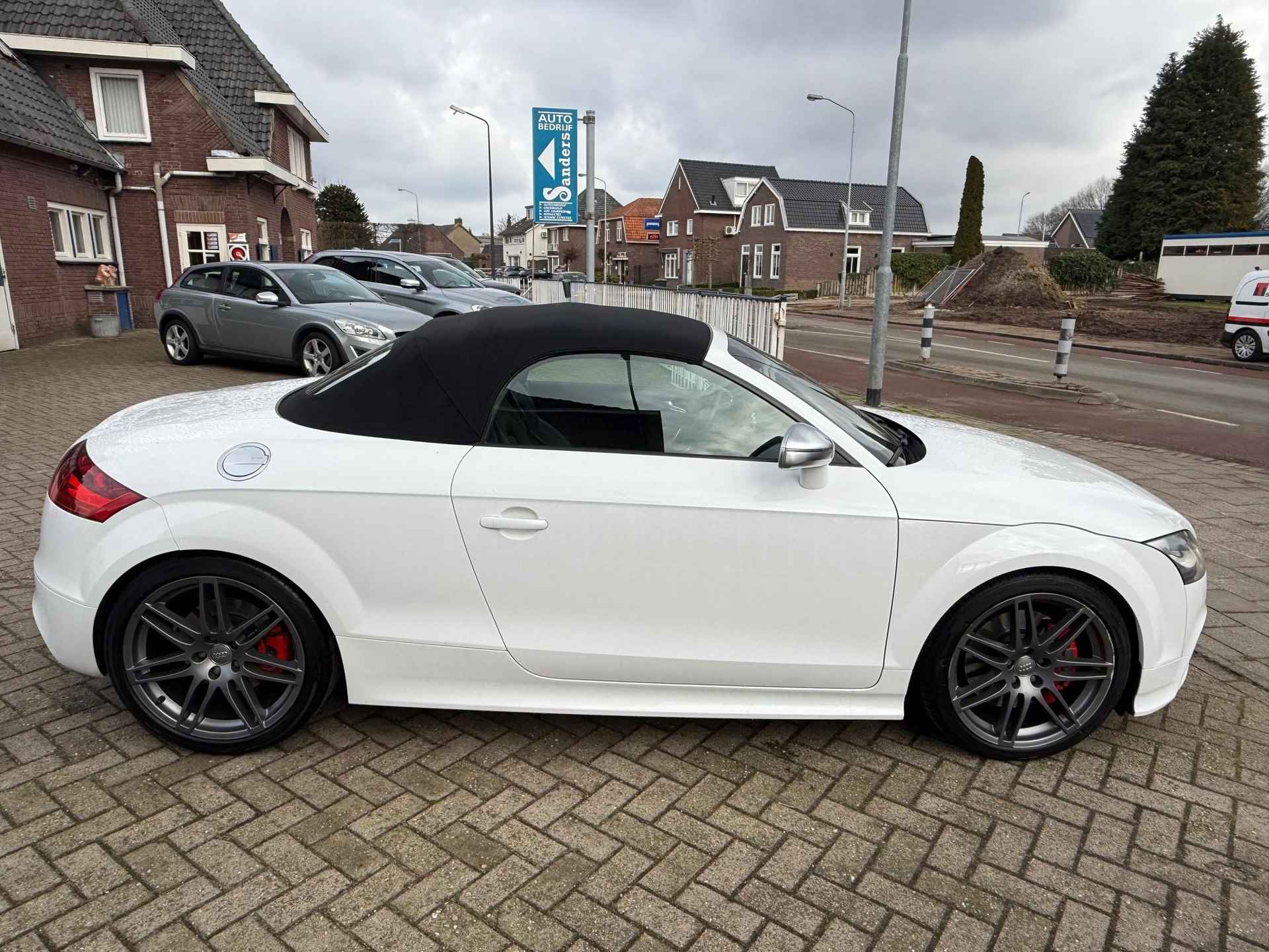 Audi TT Roadster 2.0 T TTS - 16/24