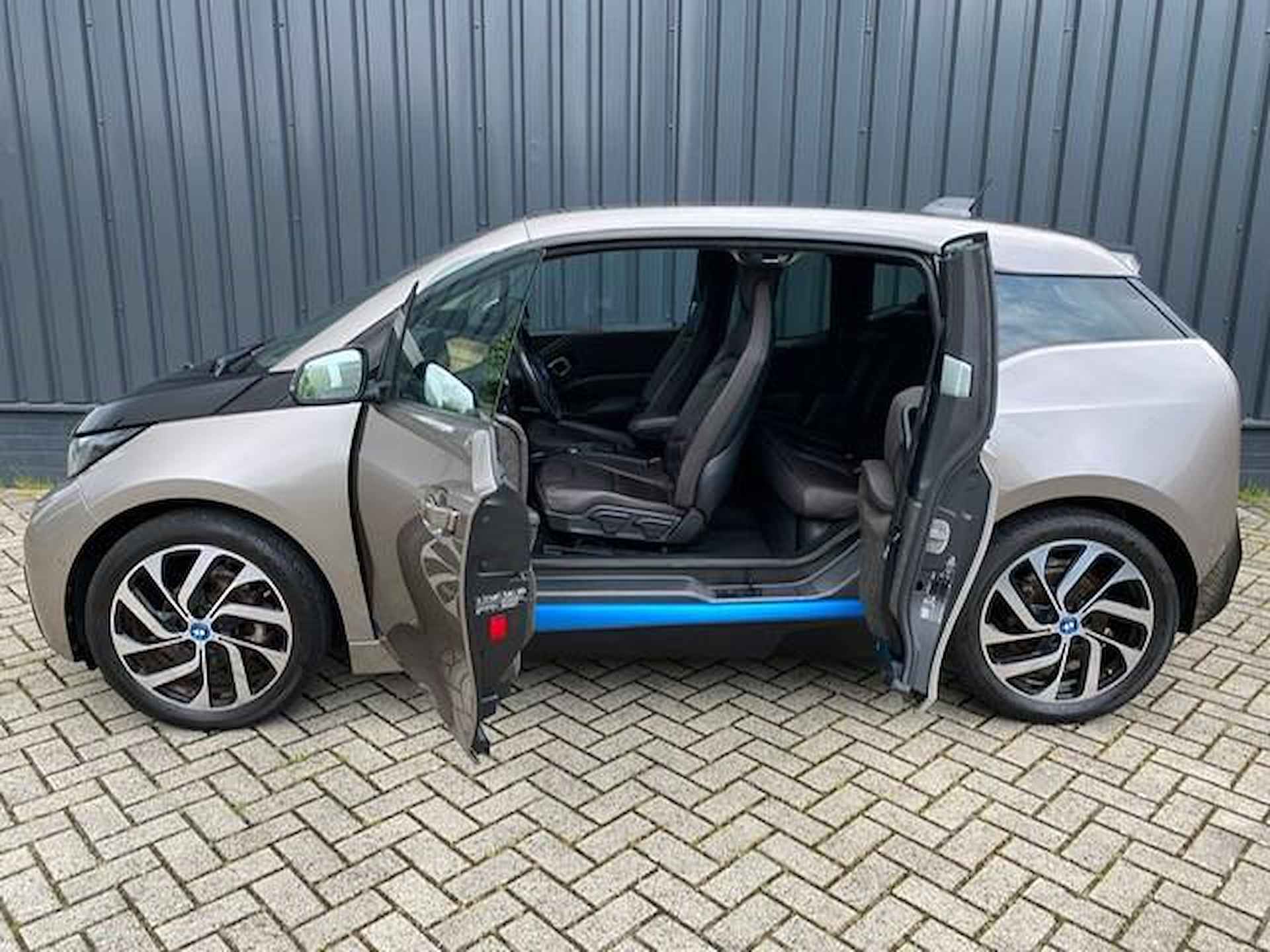 BMW I3 Basis Comfort Advance 22 kWh WLTP 180 km NIEUW PRIJS !! - 15/23