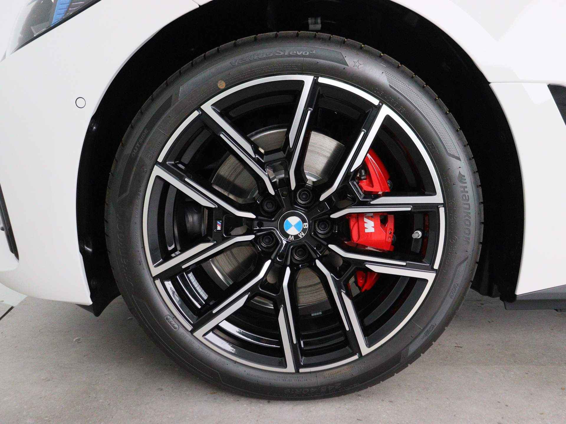 BMW i4 eDrive40 M Sportpakket Pro - 19/24