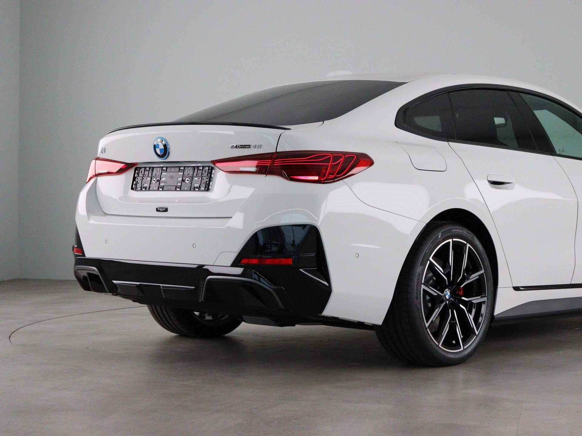 BMW i4 eDrive40 M Sportpakket Pro - 20/24