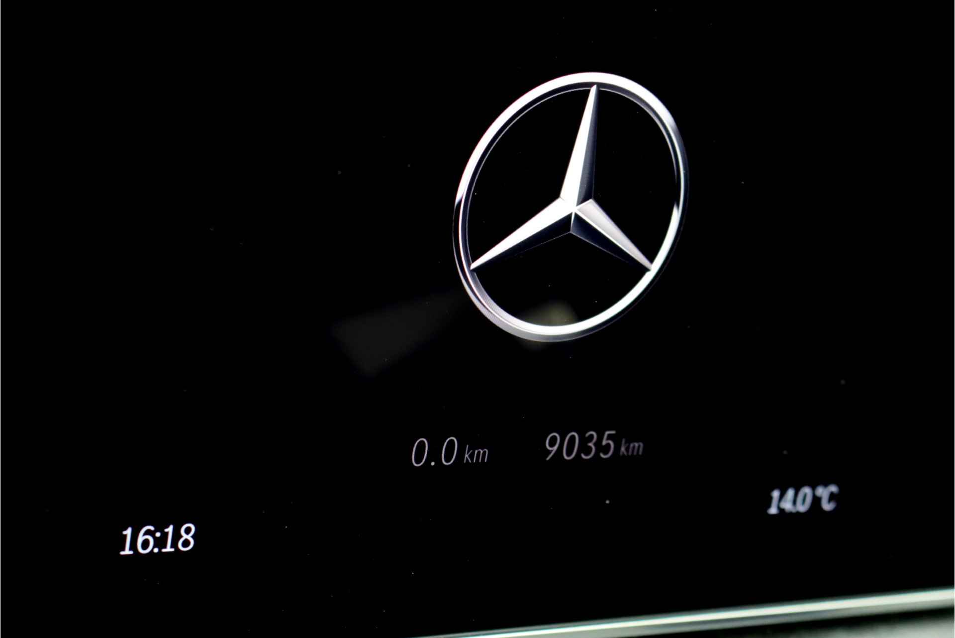 Mercedes-Benz C-Klasse 300 e AMG Line Aut9, Panoramadak, Distronic+, Memory, Surround Camera, Rijassistentiepakket, Digital Light, Augmented Reality, Advanced Sound System, Etc. - 21/42