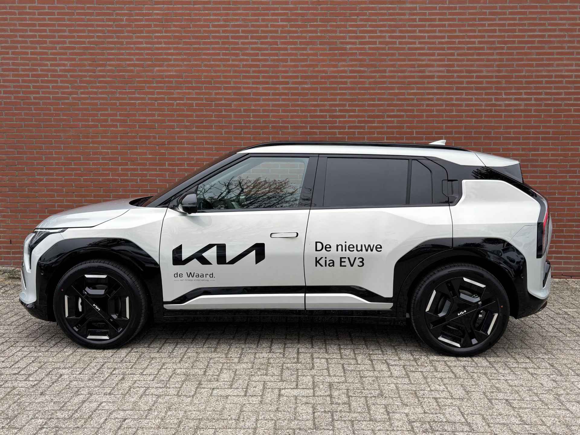 Kia EV3 GT-PlusLine 81.4 kWh | Glazen schuif-/kanteldak | Harman Kardon soundsystem | Head-up display | 360°-camera | Elektrisch verstelbare voorstoelen - 5/39