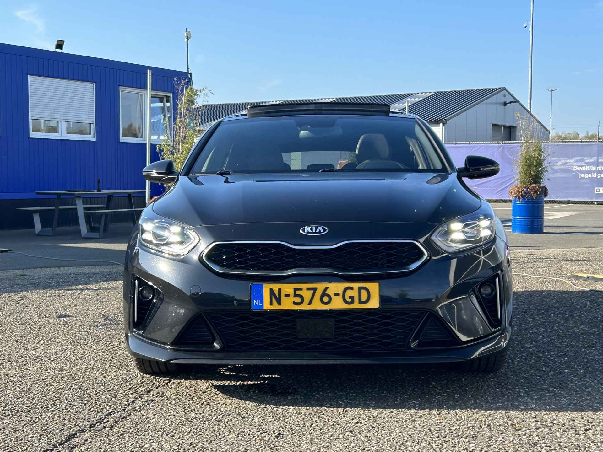 Kia ProCeed 1.5 T-GDI GT-PlusLine | Panoramadak | Trekhaak | Stoel/Stuurverwarming | Camera | Carplay | - 14/45