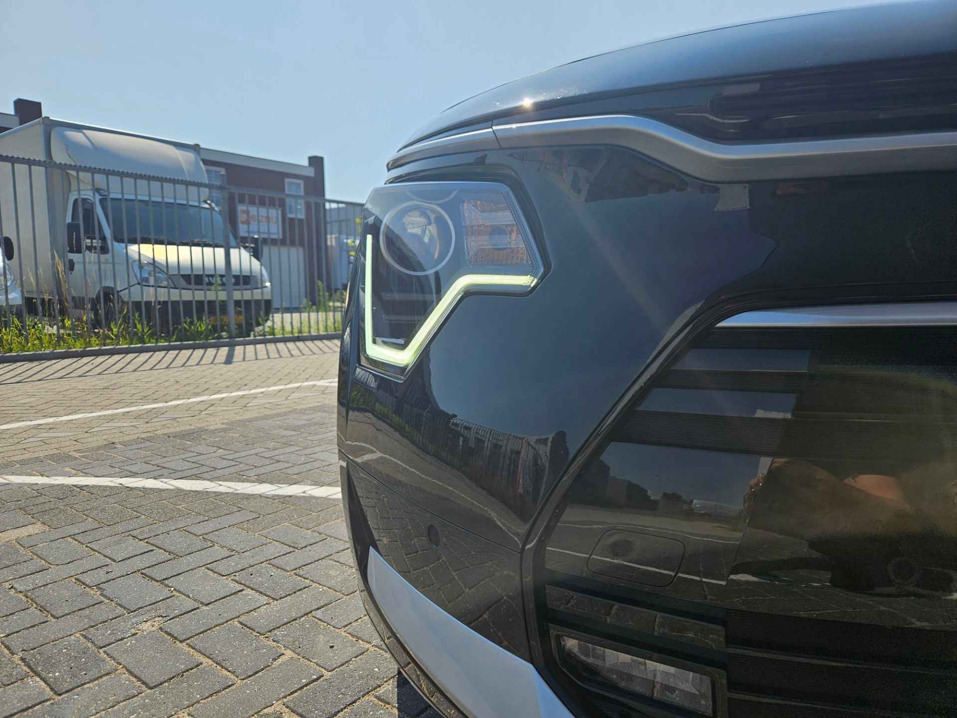 Kia Niro 1.6 GDi PHEV DynamicLine Parkeersensoren voor + Achter/ Navigatie/ Rijklaarprijs! - 13/24