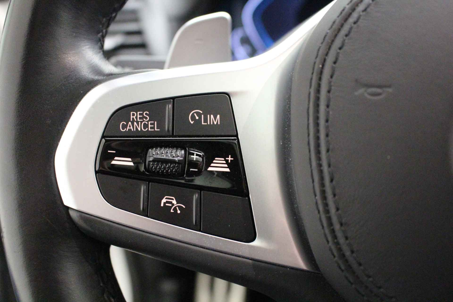 BMW X3 xDrive30e M-Sport | Panorama | Camera | Active Cruise Control  | 2 jaar BMW Garantie - 11/22