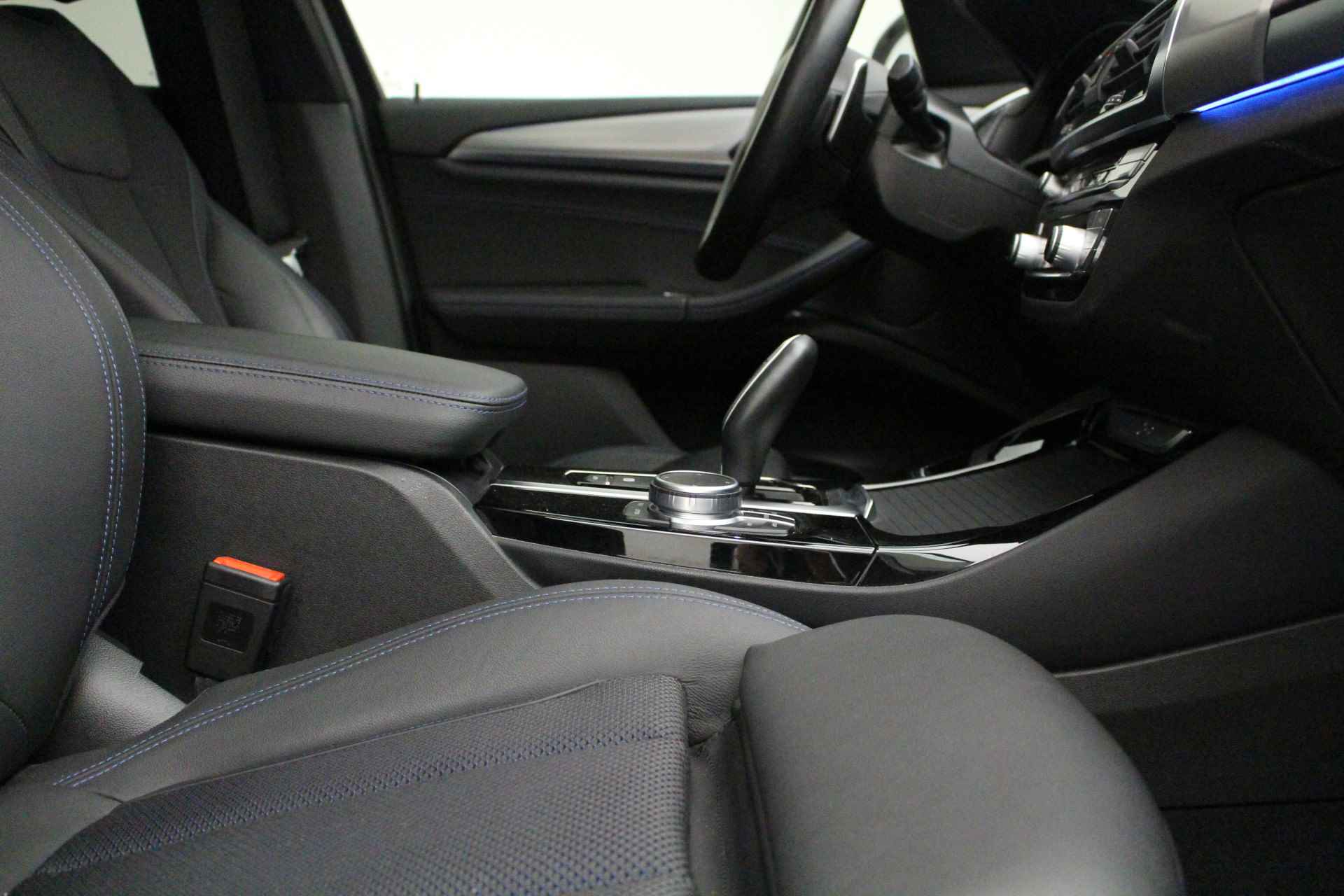 BMW X3 xDrive30e M-Sport | Panorama | Camera | Active Cruise Control  | 2 jaar BMW Garantie - 17/22