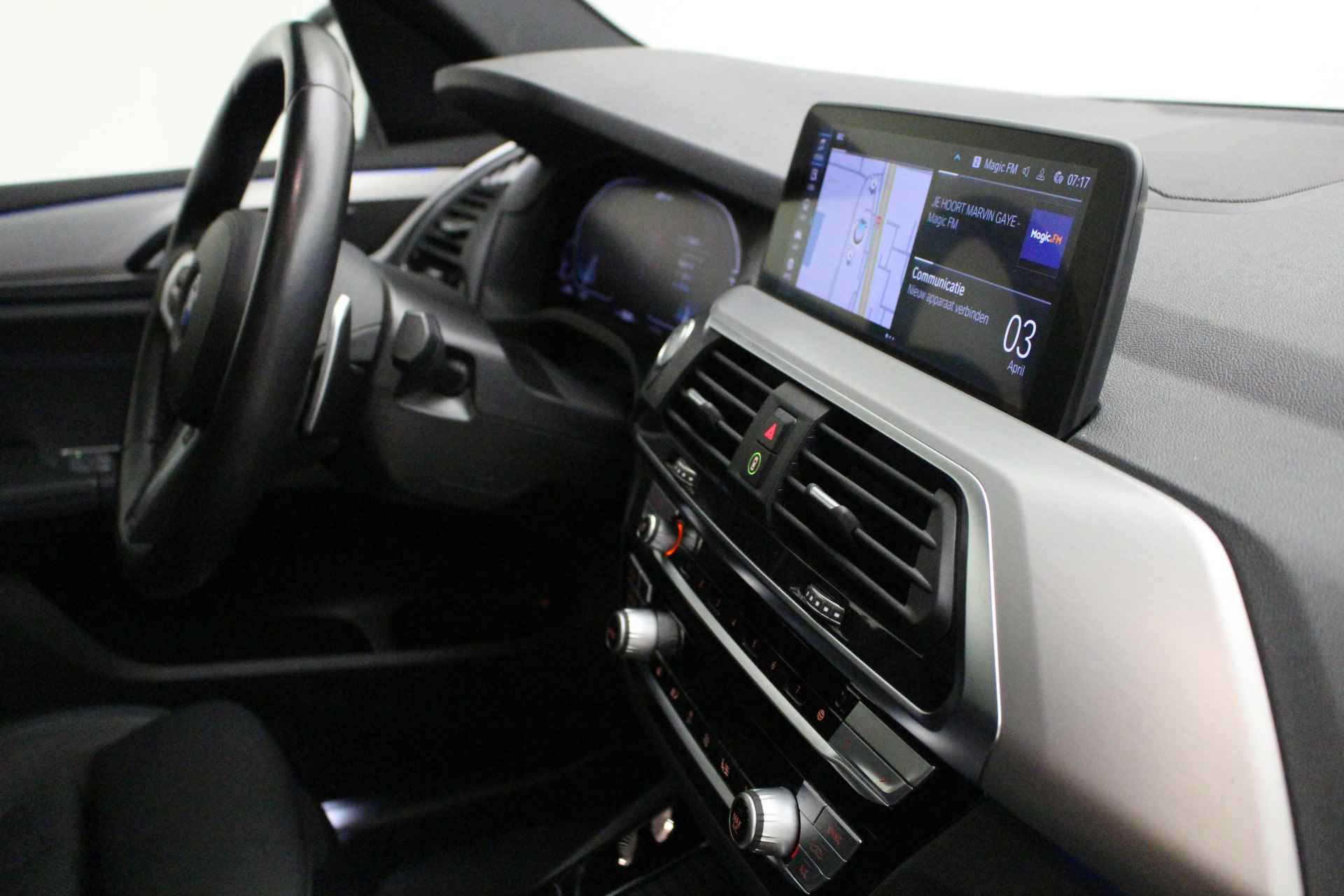 BMW X3 xDrive30e M-Sport | Panorama | Camera | Active Cruise Control  | 2 jaar BMW Garantie - 18/22
