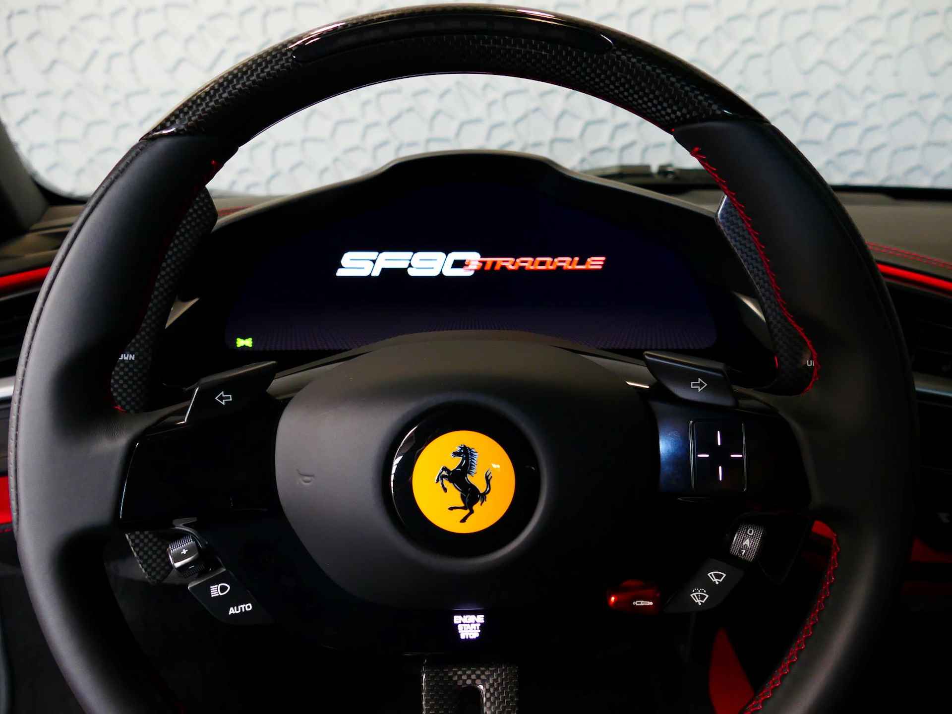 Ferrari SF90 Stradale 4.0 V8 1000 PK PHEV CARBON SEATS/STUUR LIFT CARPLAY AFS CAMERA - 16/72