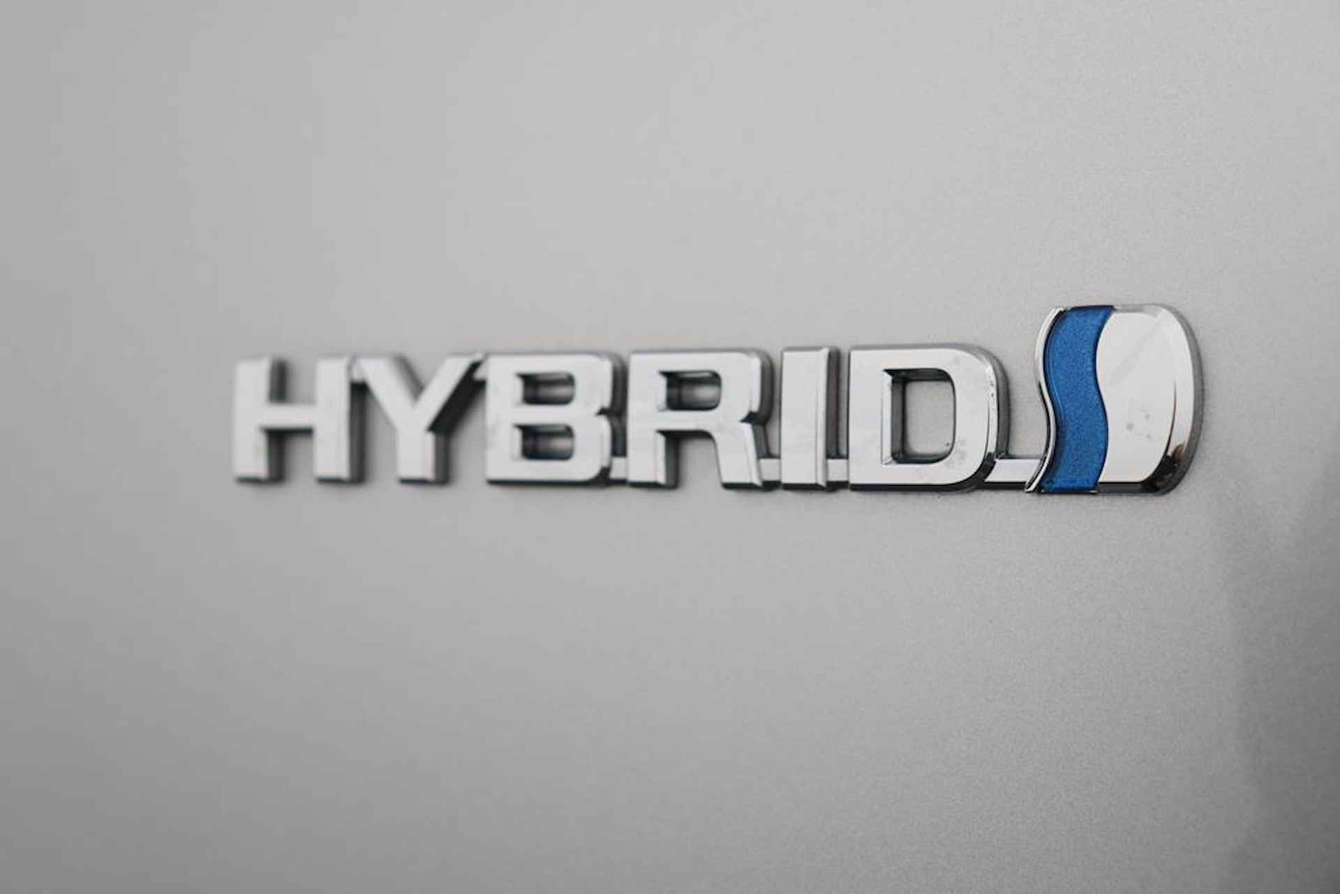 Toyota Corolla Cross 2.0 Hybrid Business Plus - 39/62