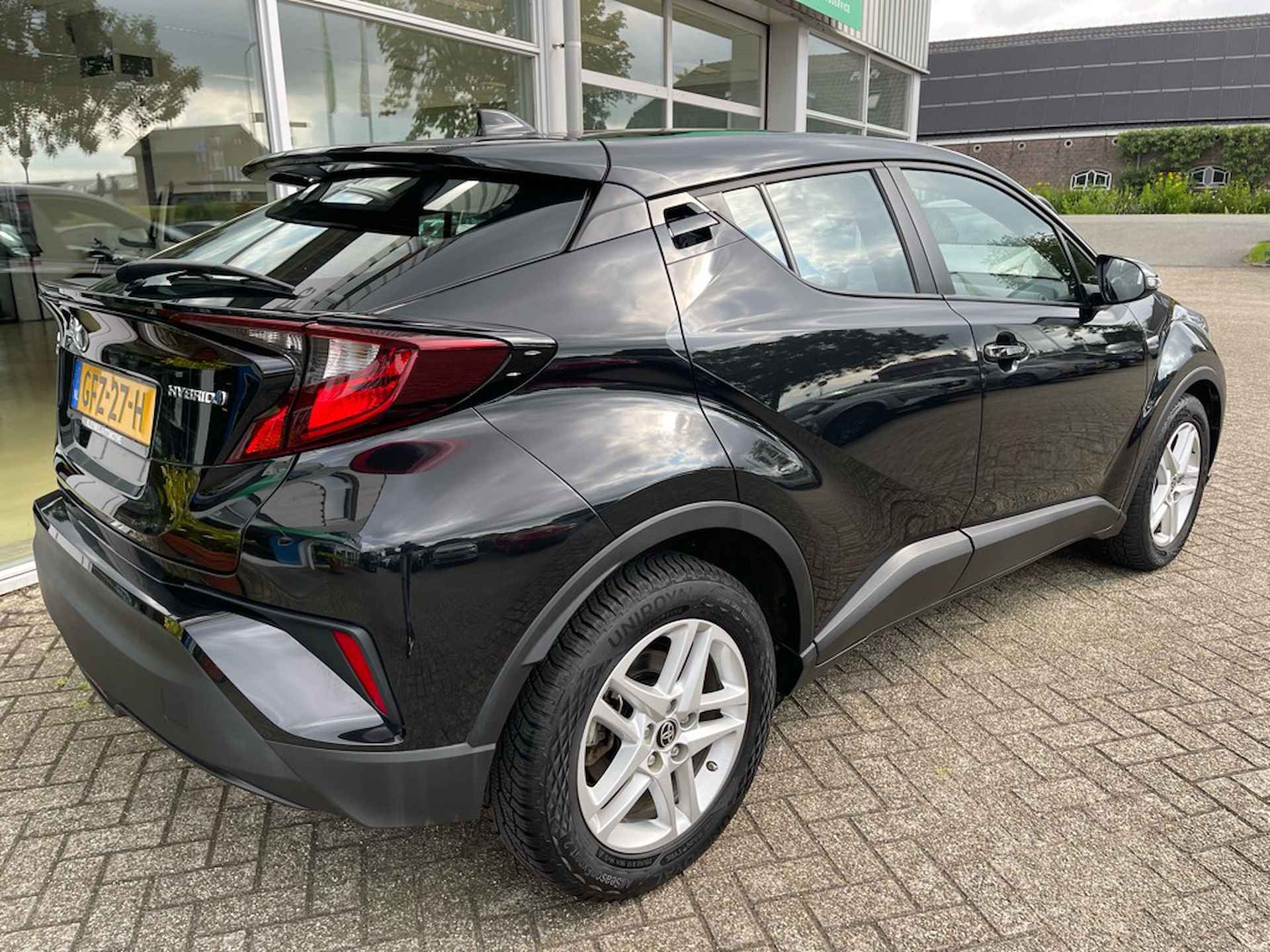 Toyota C-HR 1.8 Hybrid Bns, Nav, Camera, Carplay, All Season - 7/29