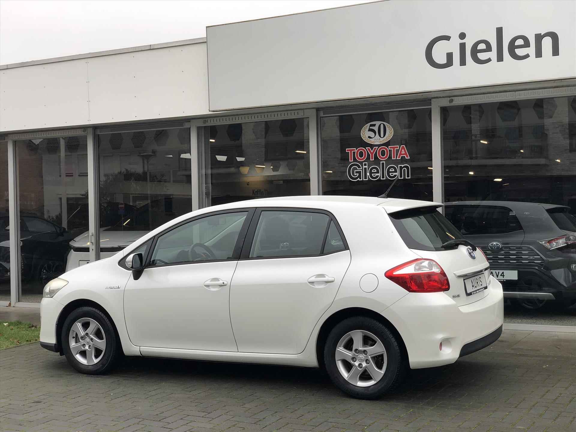 Toyota Auris 1.8 Full Hybrid Aspiration | Eerste eigenaar, Cruise control, Climate control, Lichtmetalen velgen, Radio/CD-Speler - 4/25