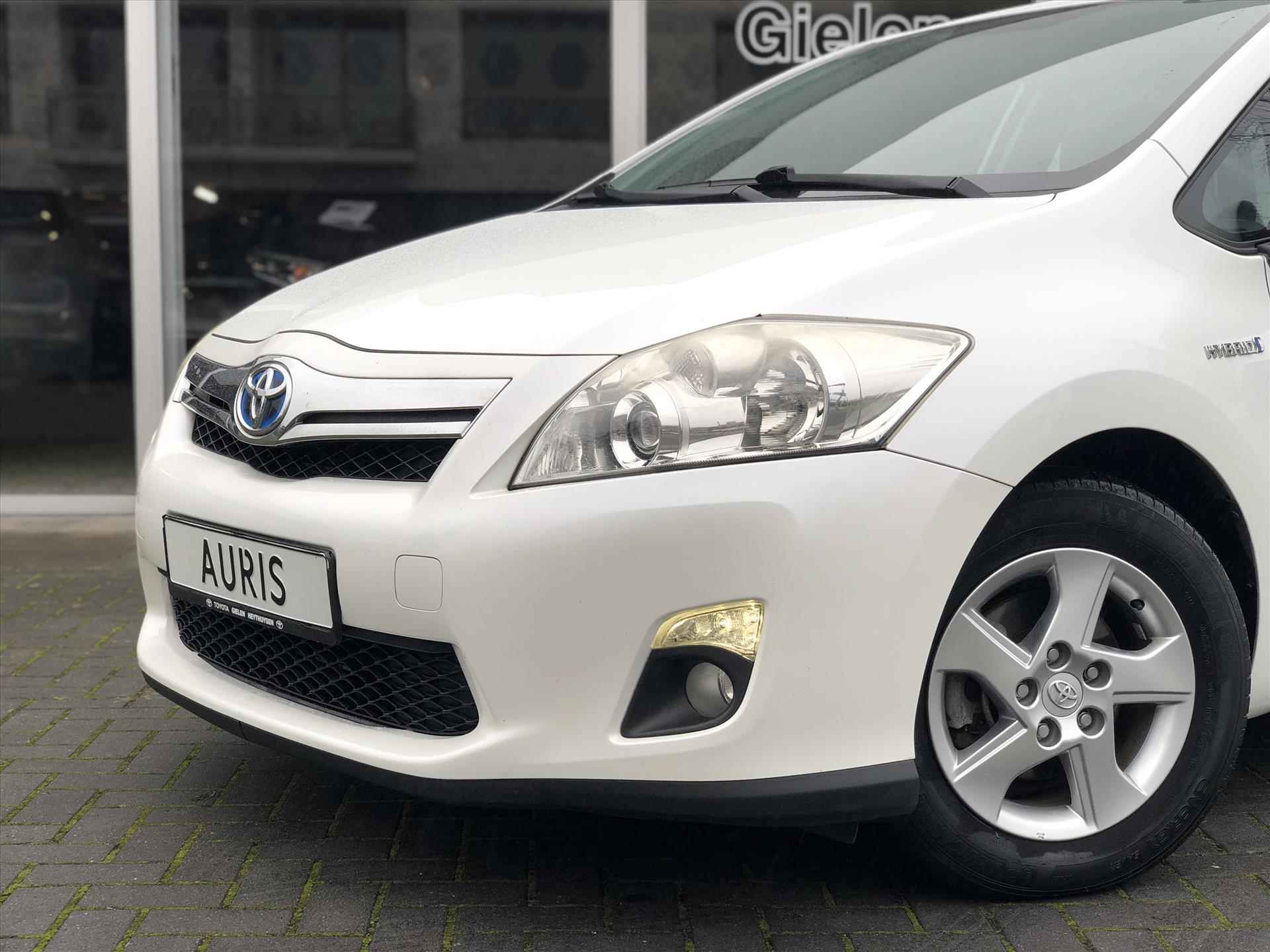 Toyota Auris 1.8 Full Hybrid Aspiration | Eerste eigenaar, Cruise control, Climate control, Lichtmetalen velgen, Radio/CD-Speler - 8/25