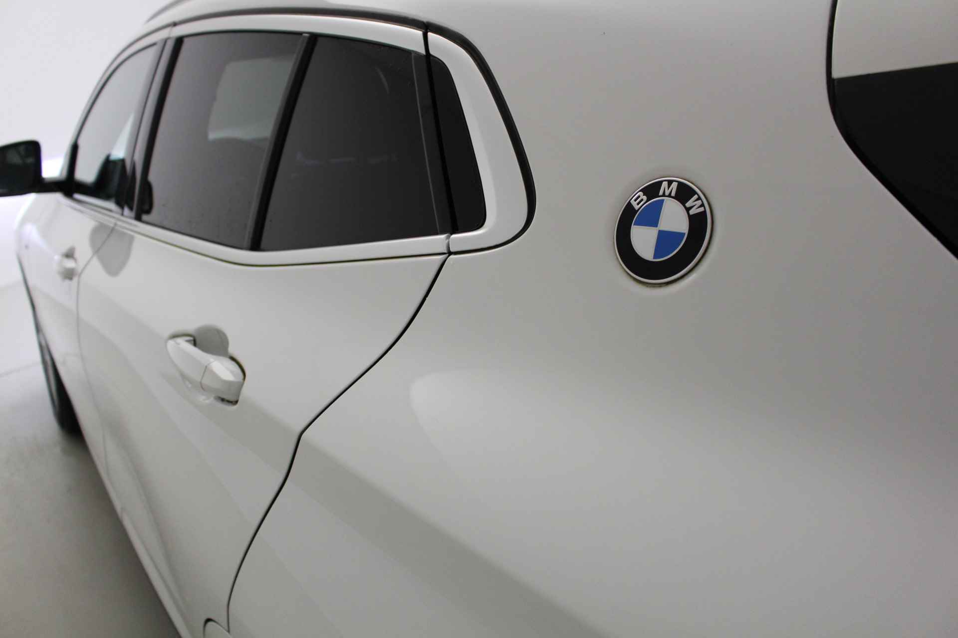 BMW X2 sDrive20i High Executive M-Sport | Leder | Harman Kardon | Zomer 19" en winterset  | 2 jaar BMW Garantie - 23/32