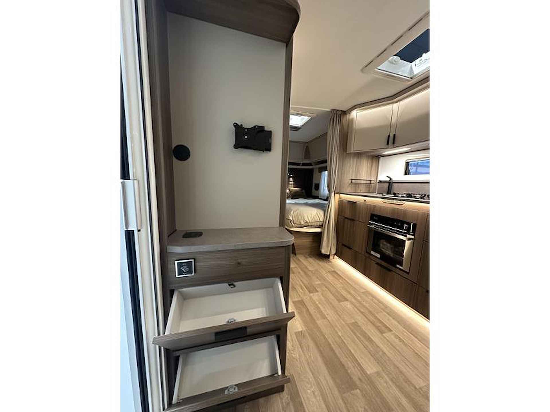 Kabe Royal 520 XL KingSize - Model 2025 - 16/16