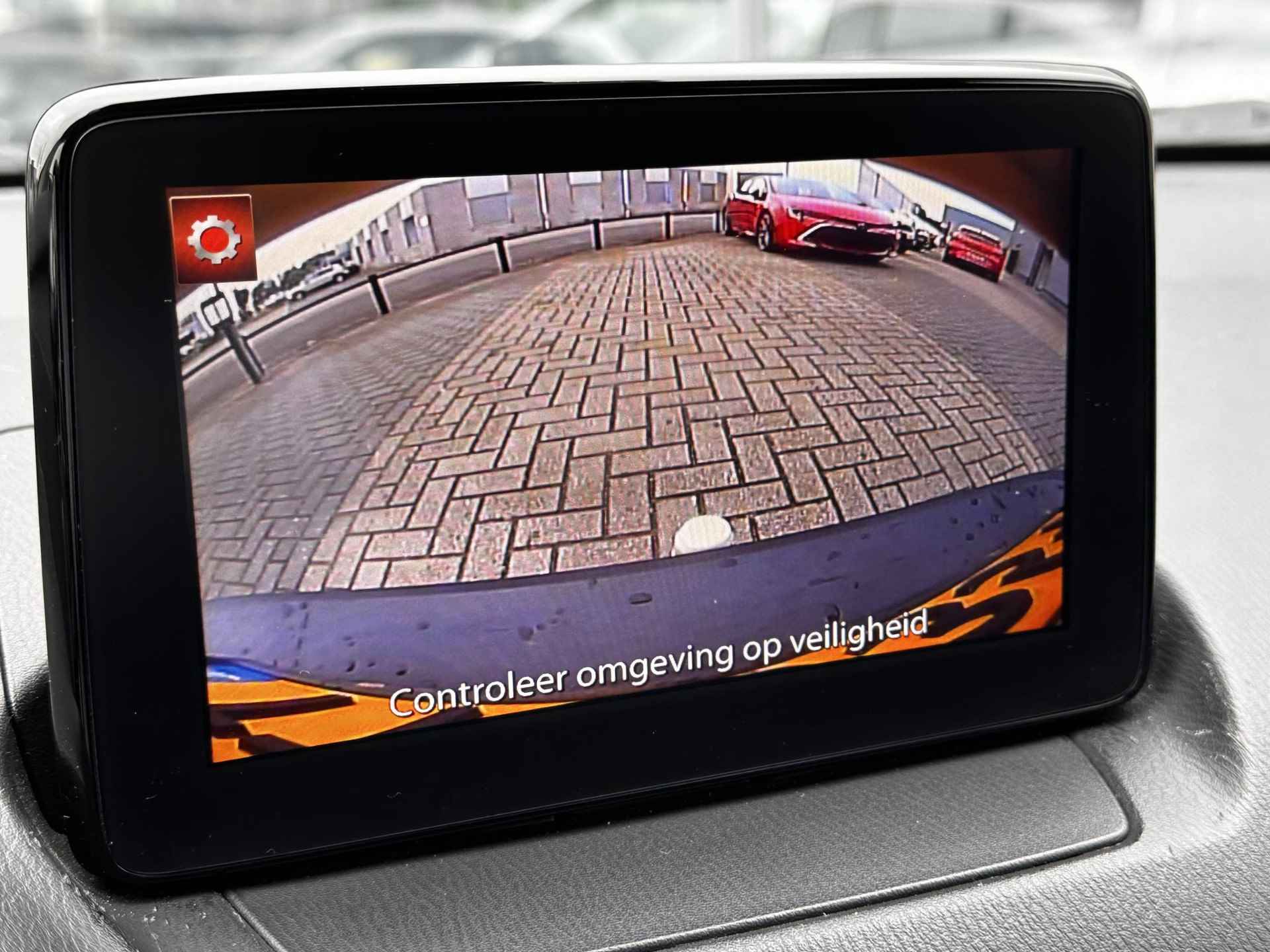 Mazda CX-3 2.0 SkyActiv-G 120 SkyLease+ Automaat / Navigatie / Achteruitrijcamera / Trekhaak / Apple CarPlay/Android Auto / Vierseizoensbanden / Cruise Control / Climate Control / - 17/33