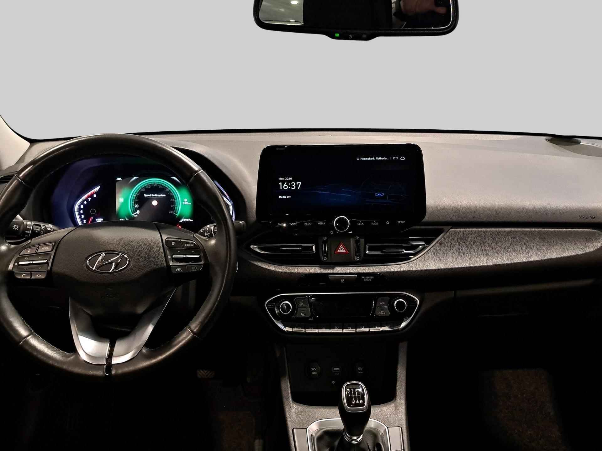 Hyundai i30 Wagon 1.0 T-GDi MHEV Comfort Smart | Navigatie | Camera | Cruise control - 10/22