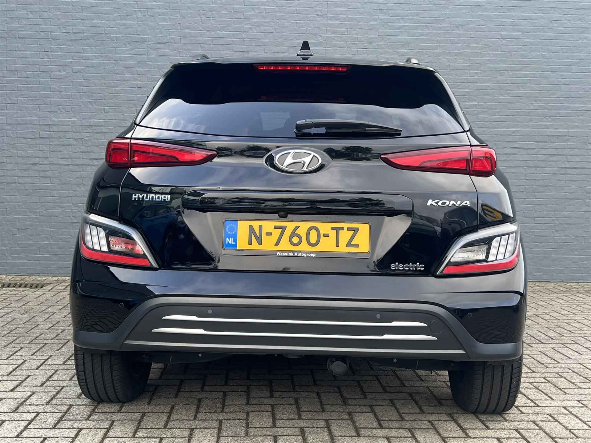 HYUNDAI Kona 64 kWh 204pk Aut Premium | Head-Up Display | Krell Premium Audio | Apple Carplay/Android Auto |€ 2000,- Subsidie mogelijk - 8/30