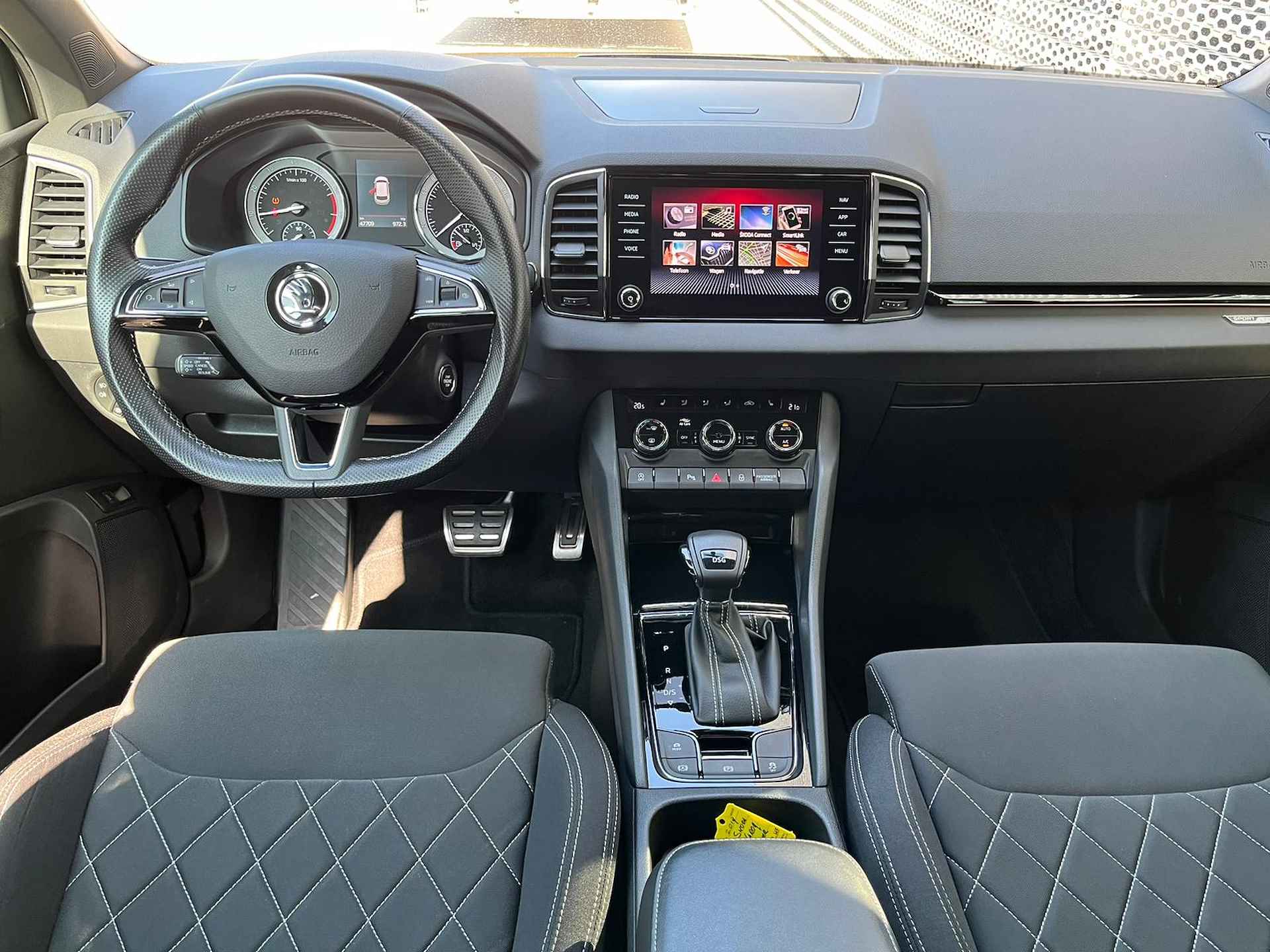 Škoda Karoq 1.5 TSI ACT Sportline Business / Stoelverwarming / Digitale Cockpit / 18" LMV / LED / Elektrische Achterklep ** - 14/37