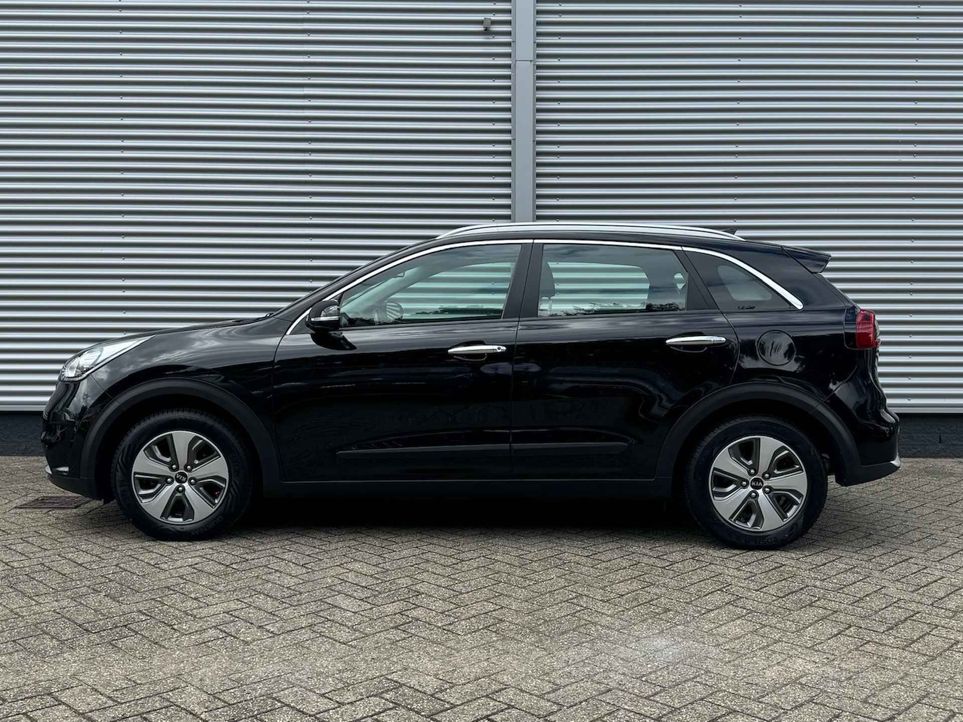 KIA Niro 1.6 GDi Hybrid 141pk DCT6 DynamicLine | Navigatie | Climate | Parkeersensoren voor | - 2/41