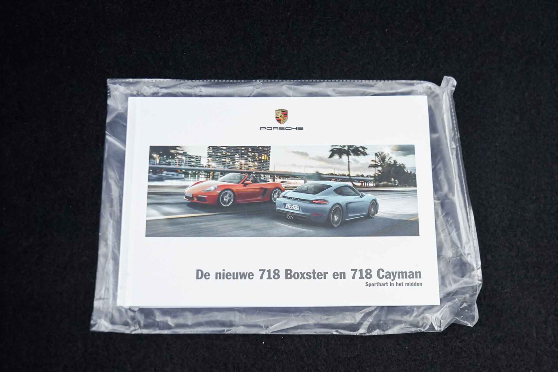 Porsche 718 Boxster 2.0T 300PK Sport Chrono Bose NL Auto 20" Dealeronderhouden - 8/72