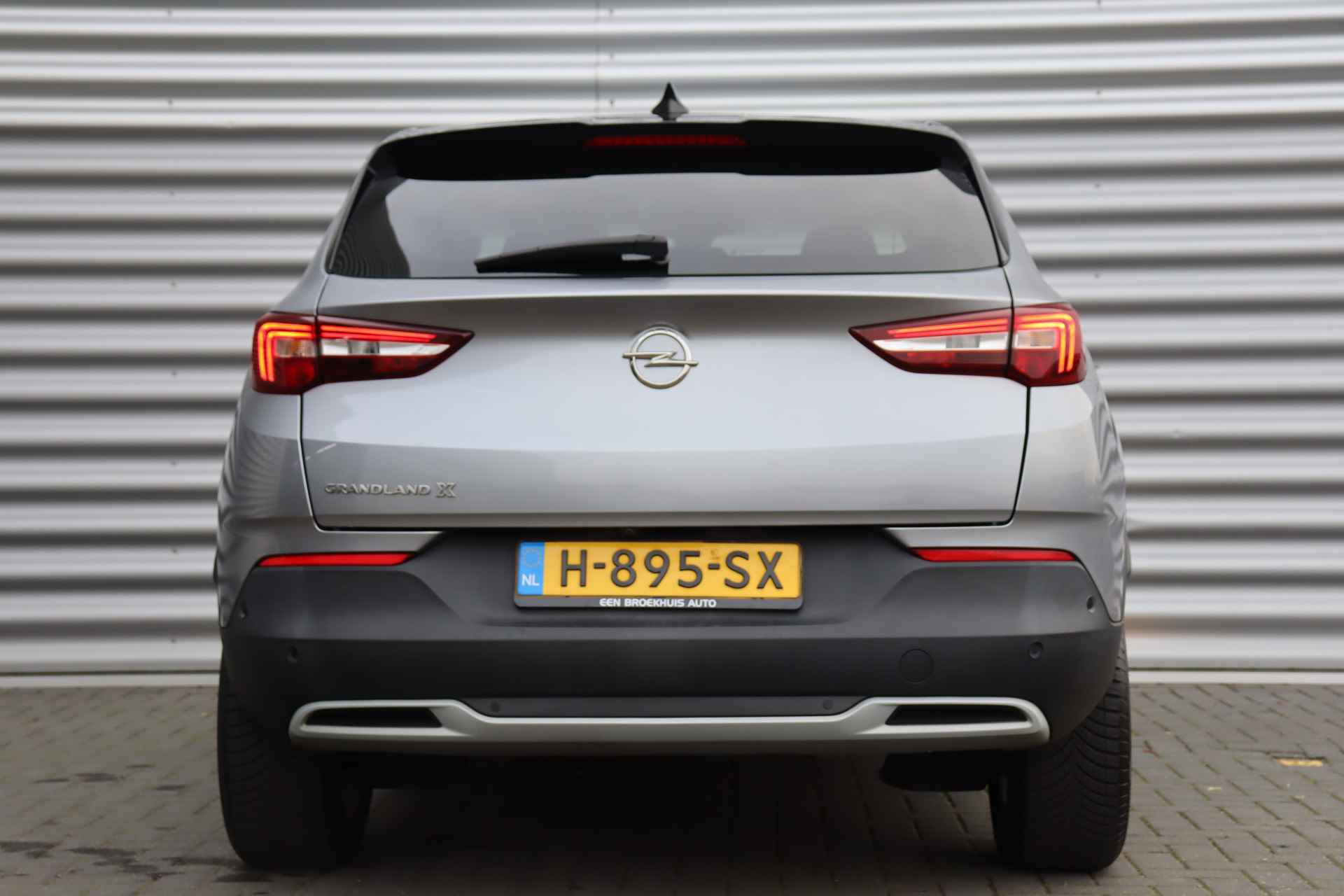 Opel Grandland X 1.2 TURBO 130PK INNOVATION+ / NAVI / LEDER / CLIMA / AGR / PDC / 18" LMV / KEYLESS / LED-MATRIX / WINTERPAKKET / BLUETOOTH / CRU - 8/47