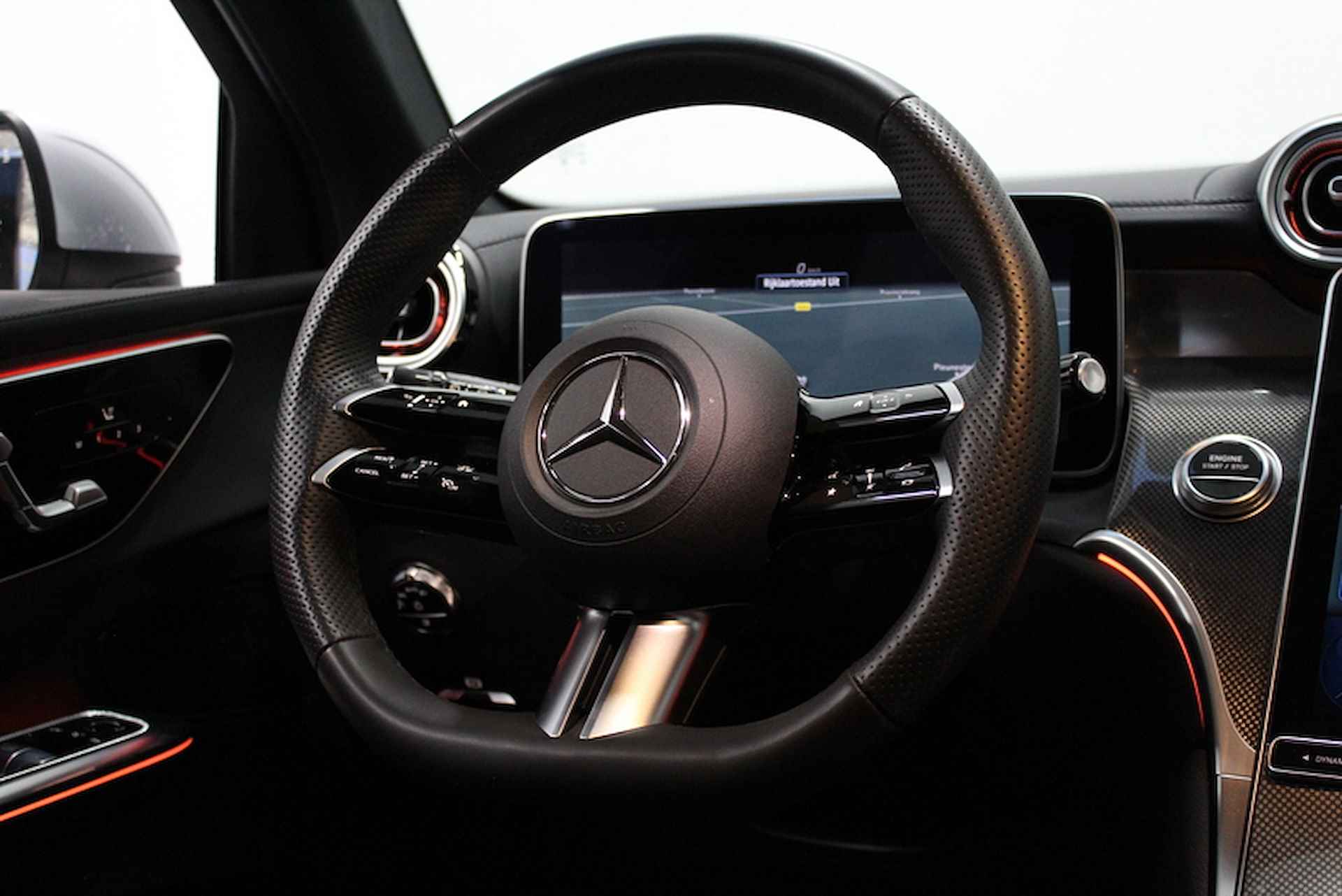 Mercedes-Benz GLC 300e 4MATIC AMG Line 313PK PLUG-IN HYBRIDE | 11.9" LCD TOUCHSCREEN | STOELVENTILATIE/MASSAGE | ELEC-TREKHAAK - 28/59