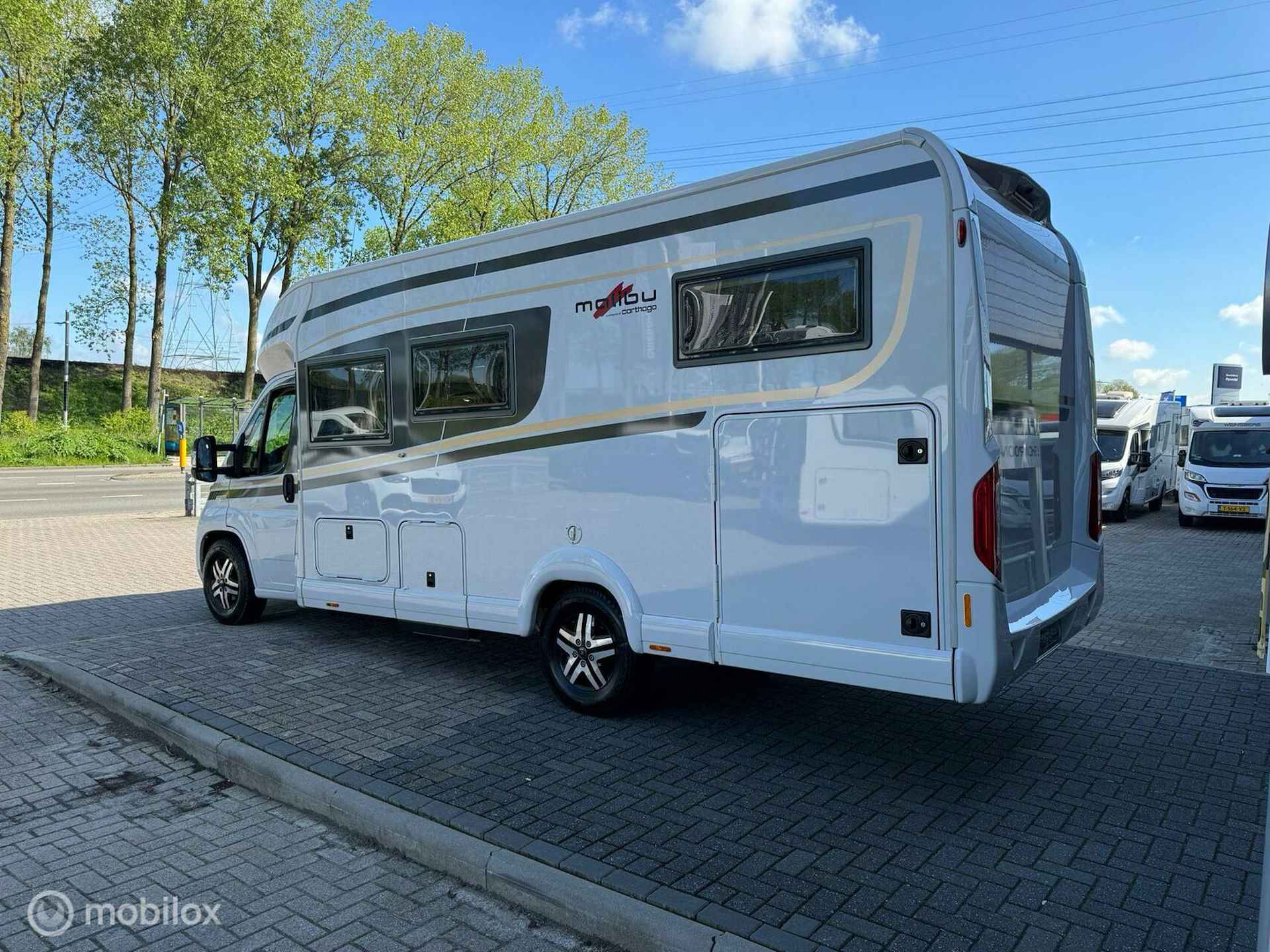 Carthago Malibu T460 Maxi Automaat Enkele Bedden Hefbed XXL Garage - 4/30