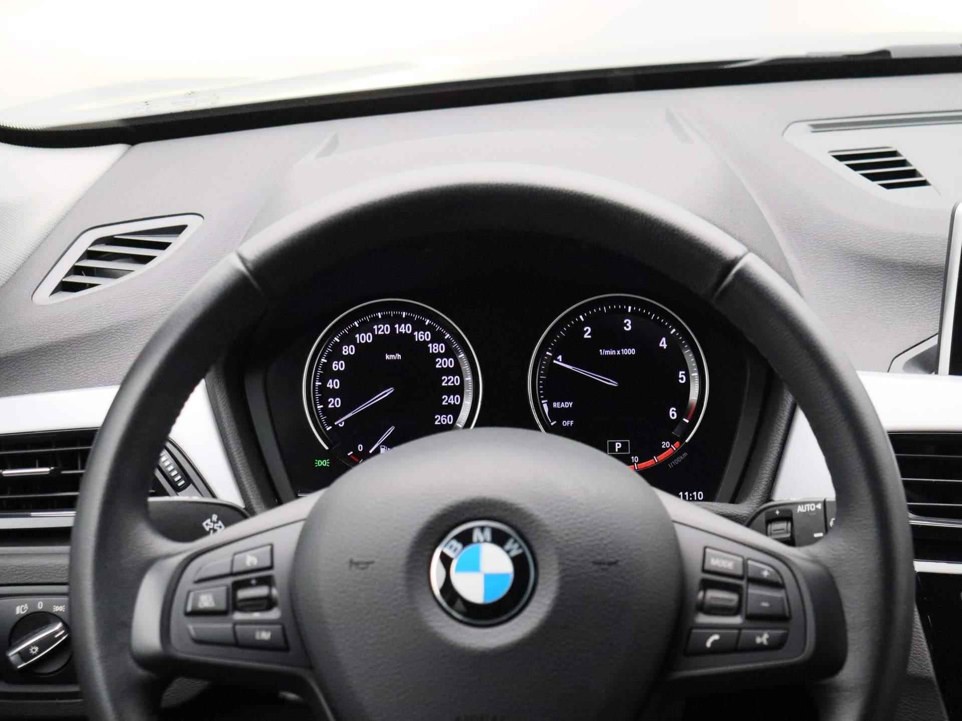BMW X1 sDrive16d Executive * | Leder | Navigatie | Climate Control | Parkeersensoren | Cruise Control | Bluetooth | Stoelverwarming | Elektrische Achterklep | - 8/37