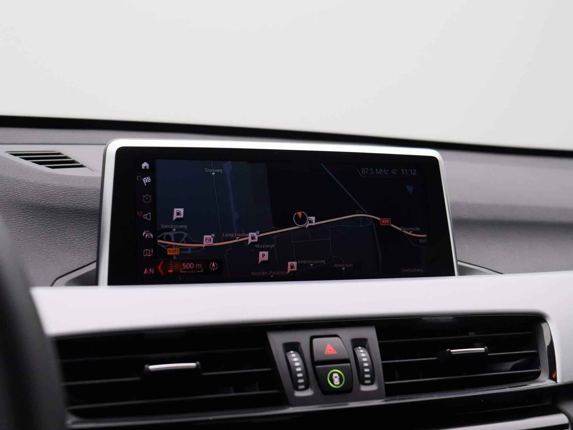 BMW X1 sDrive16d Executive * | Leder | Navigatie | Climate Control | Parkeersensoren | Cruise Control | Bluetooth | Stoelverwarming | Elektrische Achterklep | - 18/37