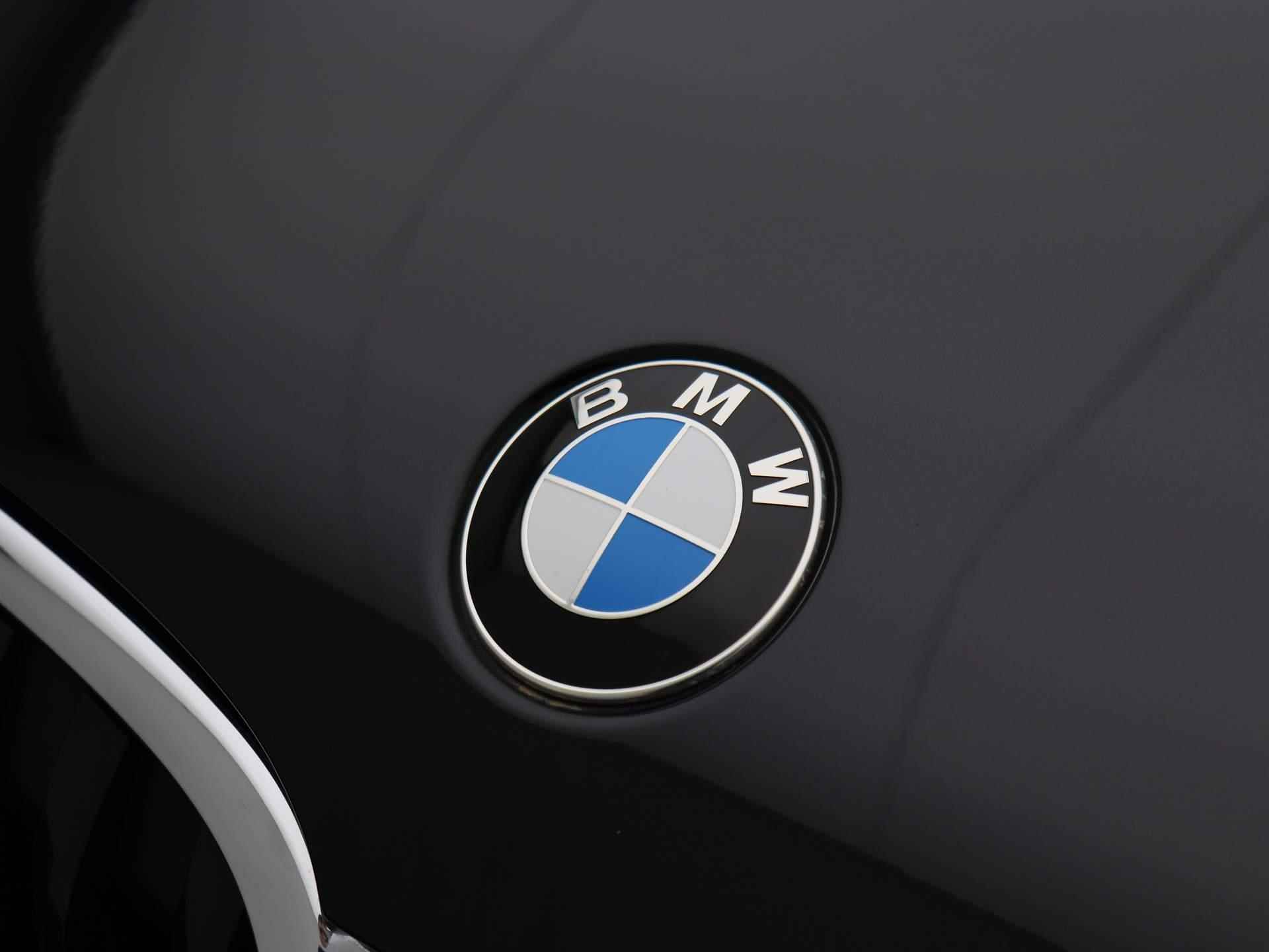 BMW X1 sDrive16d Executive * | Leder | Navigatie | Climate Control | Parkeersensoren | Cruise Control | Bluetooth | Stoelverwarming | Elektrische Achterklep | - 36/37