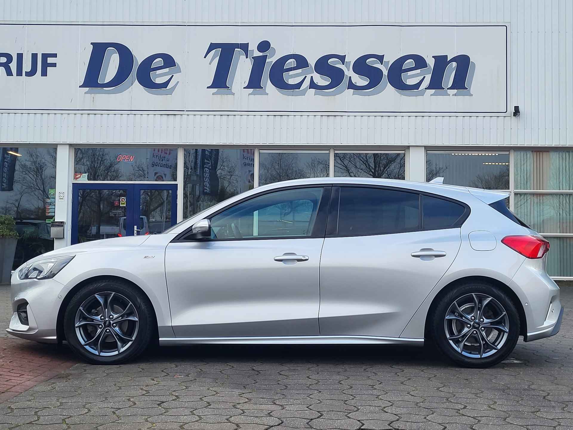 Ford Focus 1.0 EcoBoost 126PK ST-Line Business, Automaat, Camera, Rijklaar met beurt & garantie! - 3/36