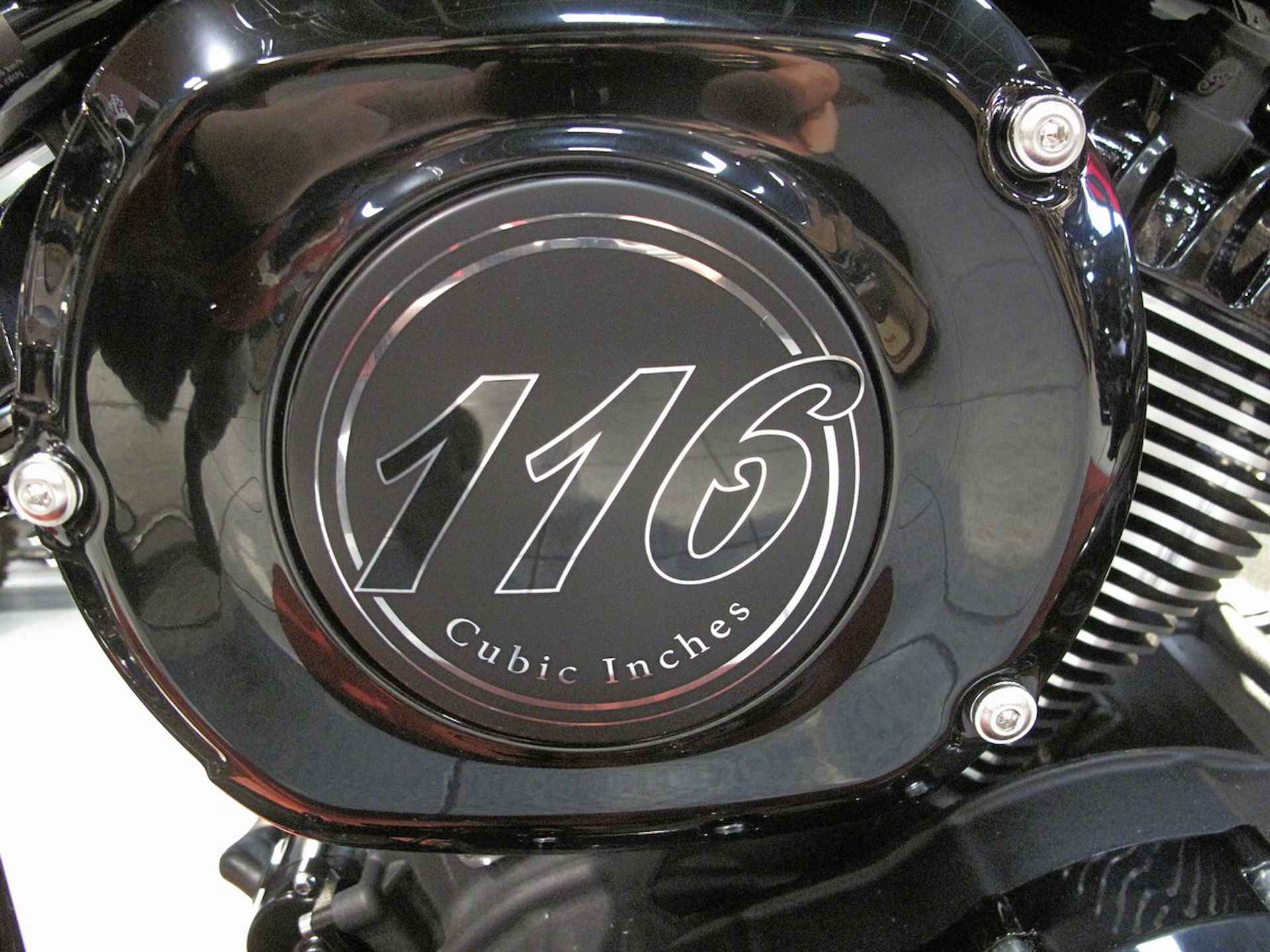 Indian Chief Dark Horse Official Indian Motoercycle Dealer - 7/11