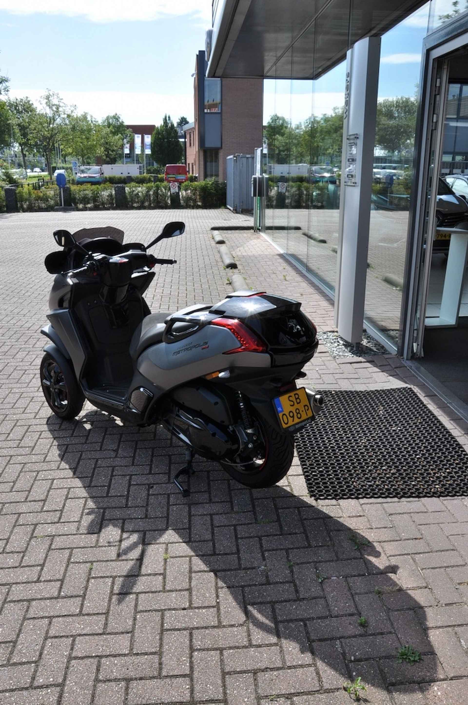 Peugeot Scooter compleet met druppellader Metropolis RS - 3/25