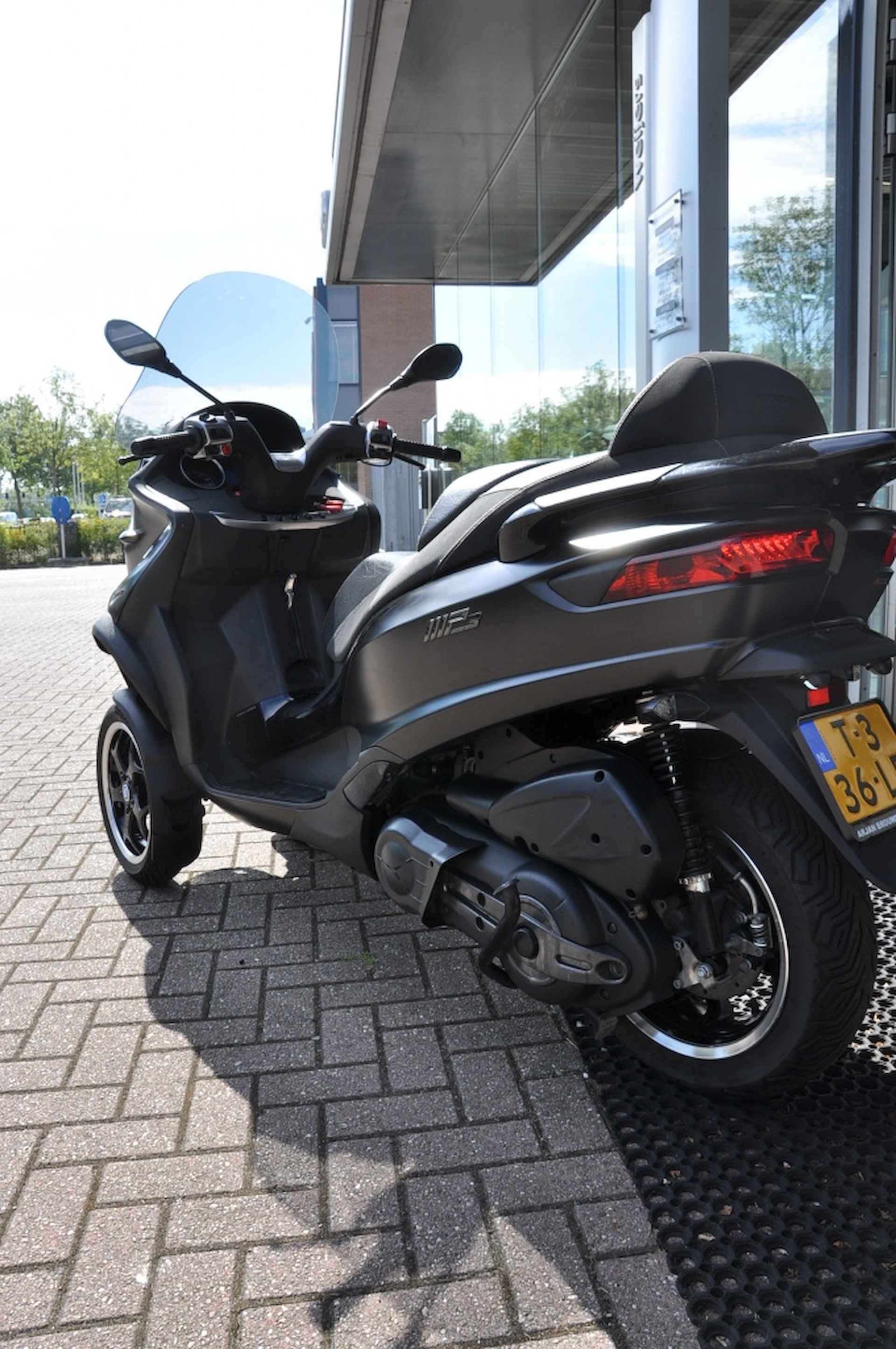 Peugeot Scooter compleet met druppellader Metropolis RS - 18/25