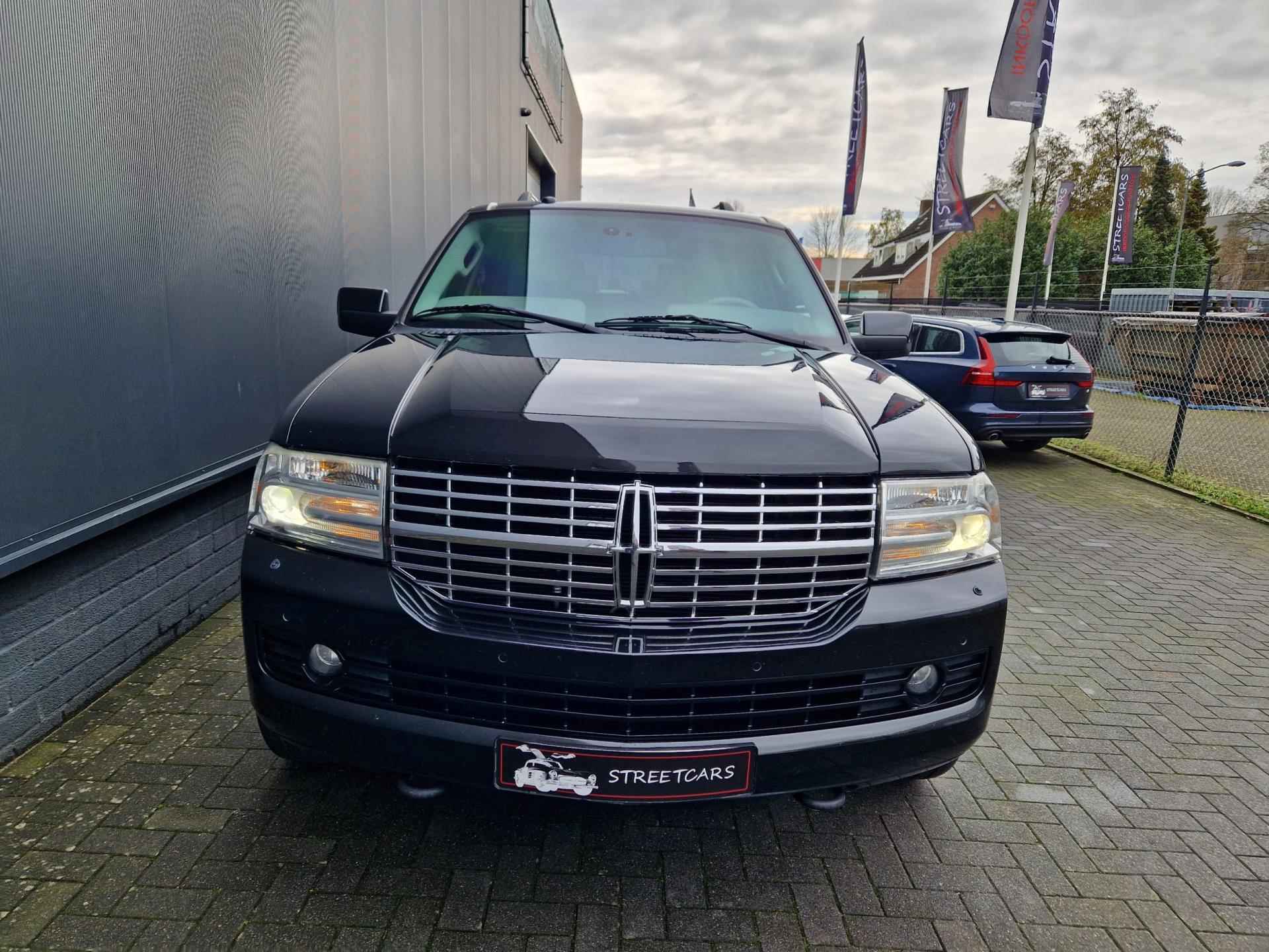 Lincoln LINCOLN NAVIGATOR 5.4 v8 Aut. 8 persoons! Topstaat! - 54/63