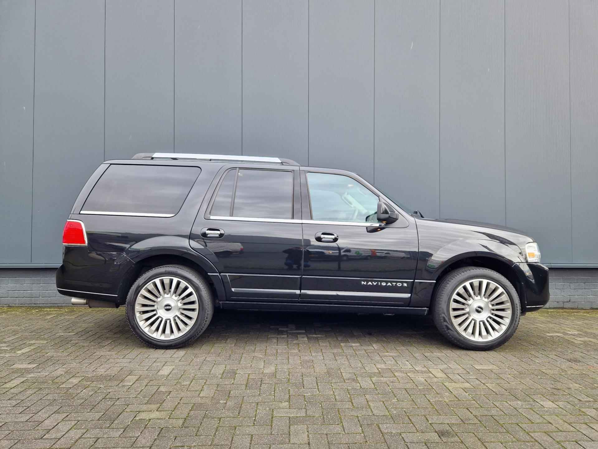 Lincoln LINCOLN NAVIGATOR 5.4 v8 Aut. 8 persoons! Topstaat! - 62/63